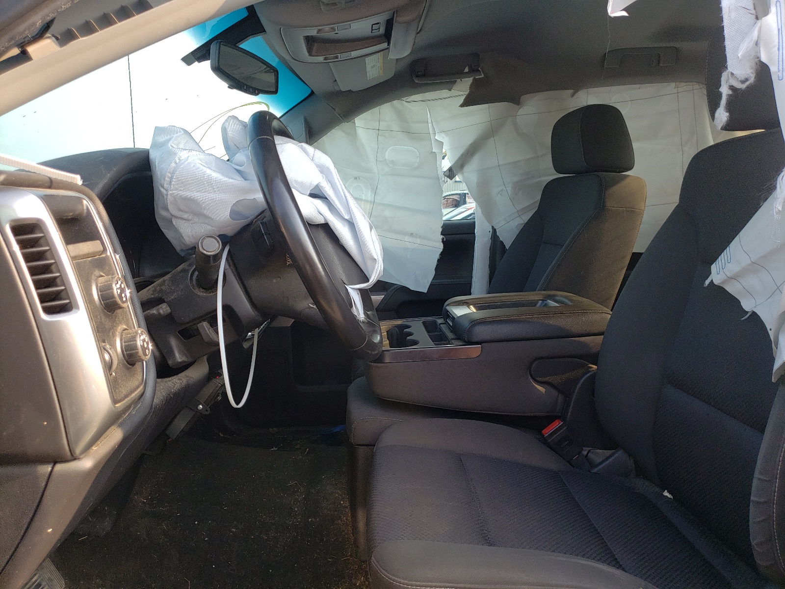Photo 5 from auction – 2016 CHEVROLET SILVERADO with VIN 1GCVKREC8GZ105690