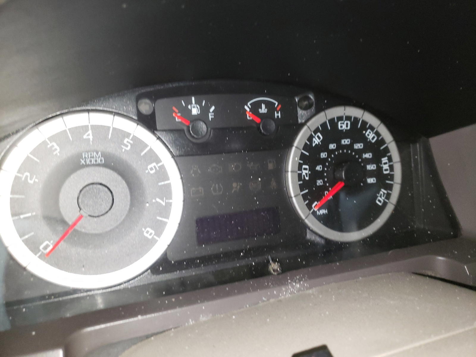 Photo 8 from auction – 2011 FORD ESCAPE XLS with VIN 1FMCU0C73BKB75291