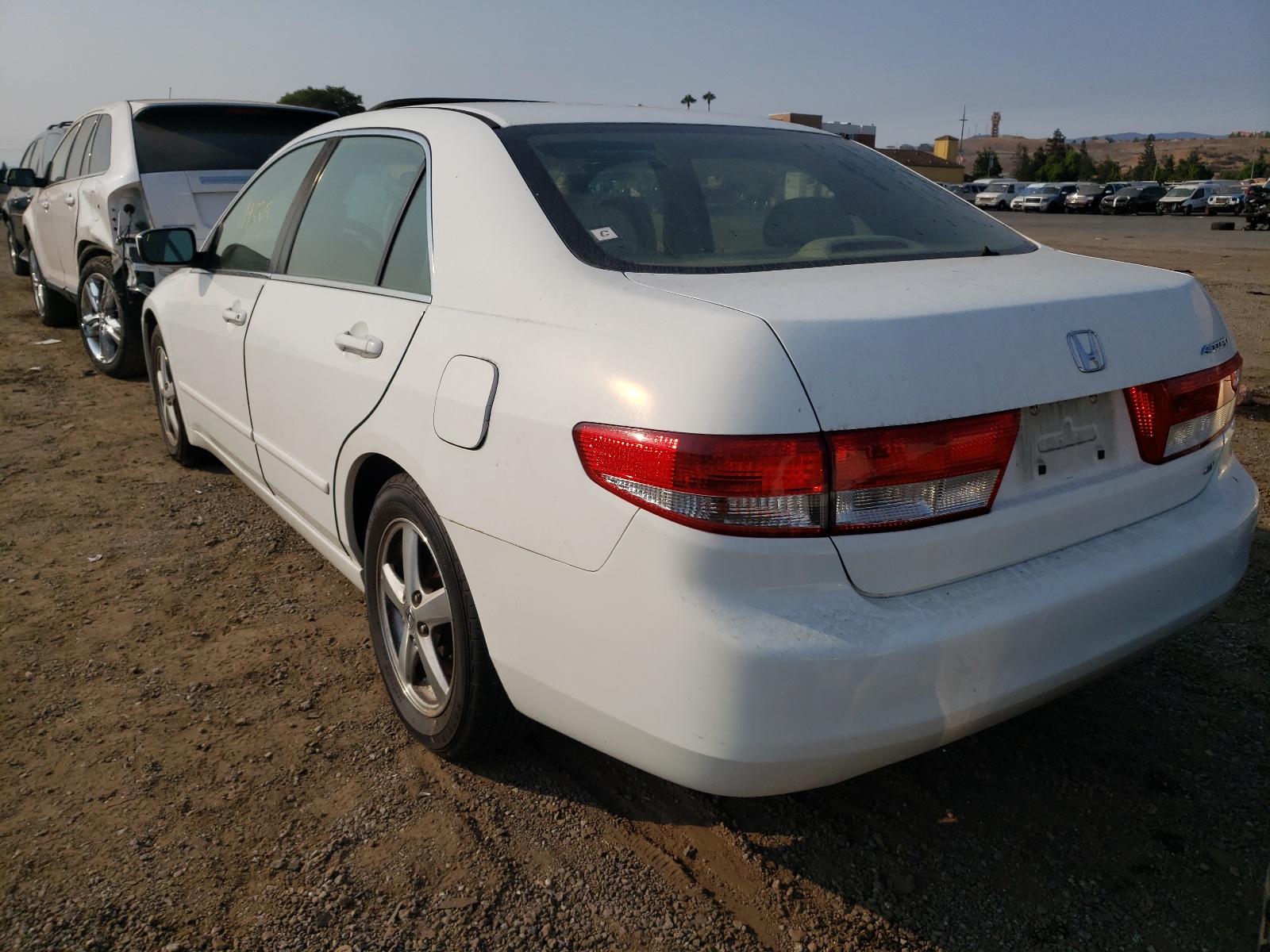 Photo 3 from auction – 2003 HONDA ACCORD EX with VIN JHMCM56663C049070