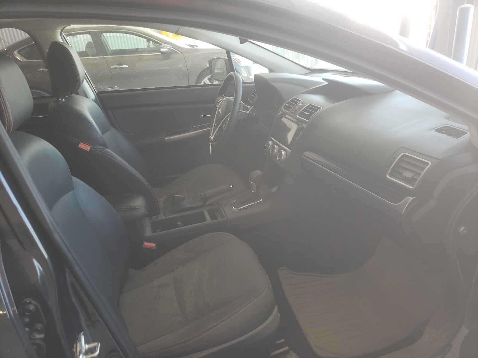 Photo 5 from auction – 2017 SUBARU CROSSTREK with VIN JF2GPALCXH8255940