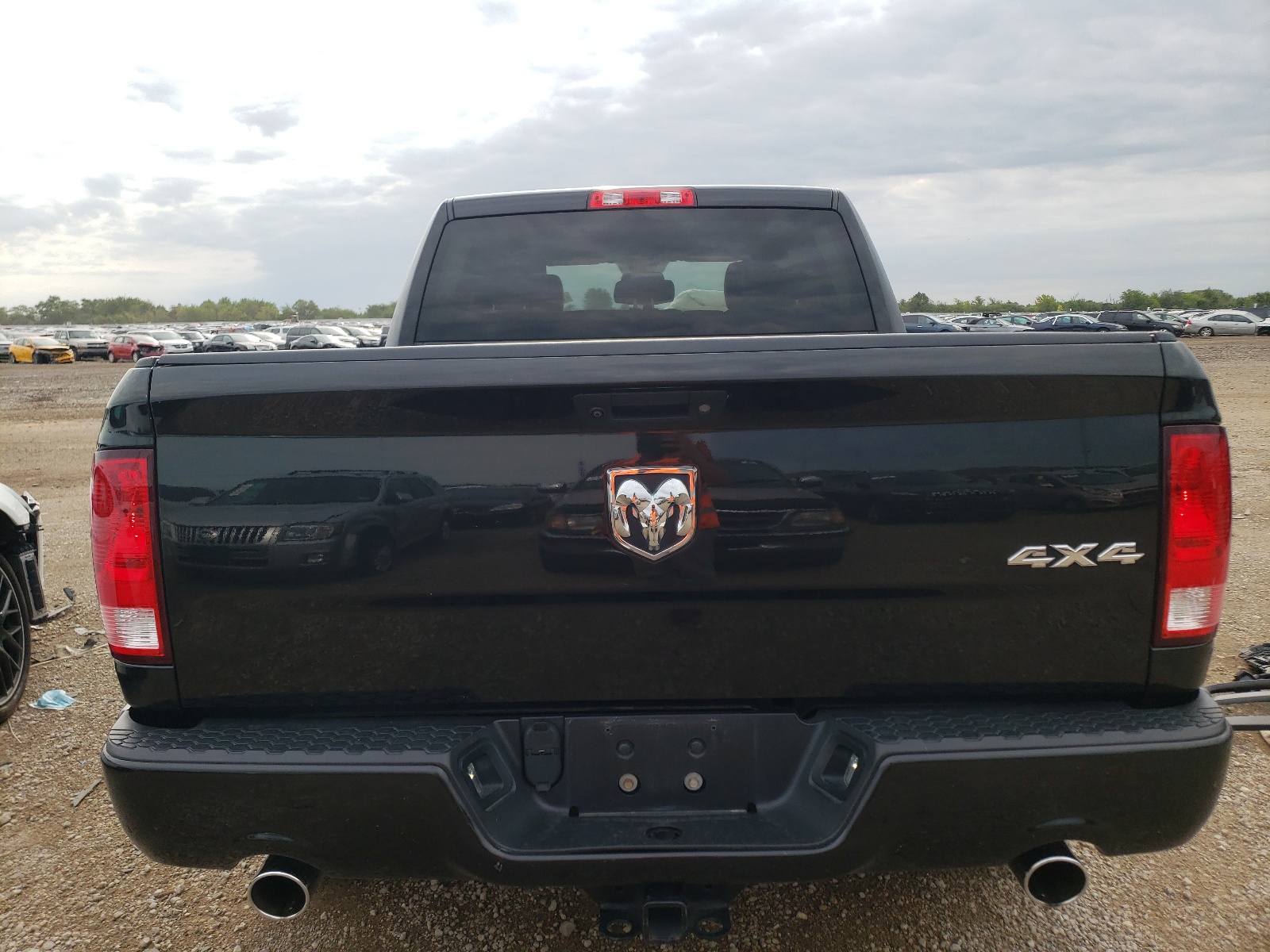 Photo 9 from auction – 2017 RAM 1500 ST with VIN 3C6RR7KT4HG544125