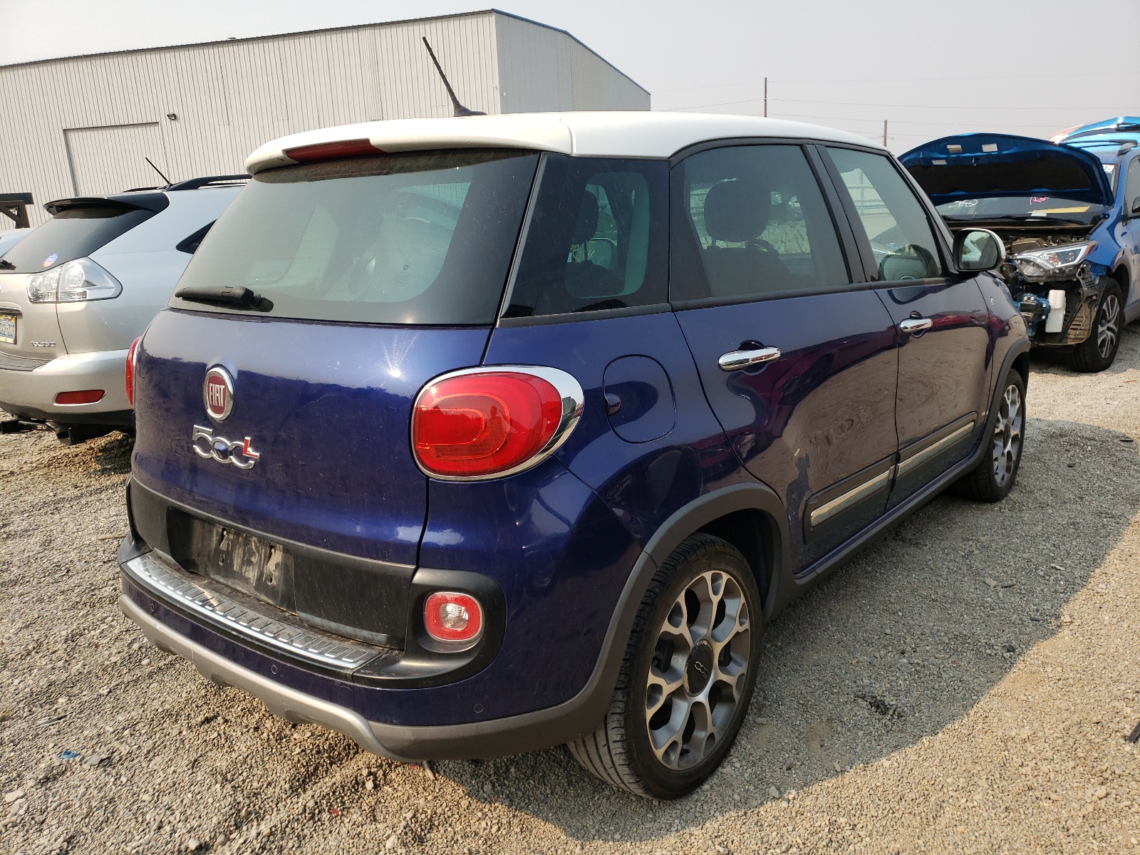 Photo 4 from auction – 2015 FIAT 500L TREKK with VIN ZFBCFADH8FZ034549
