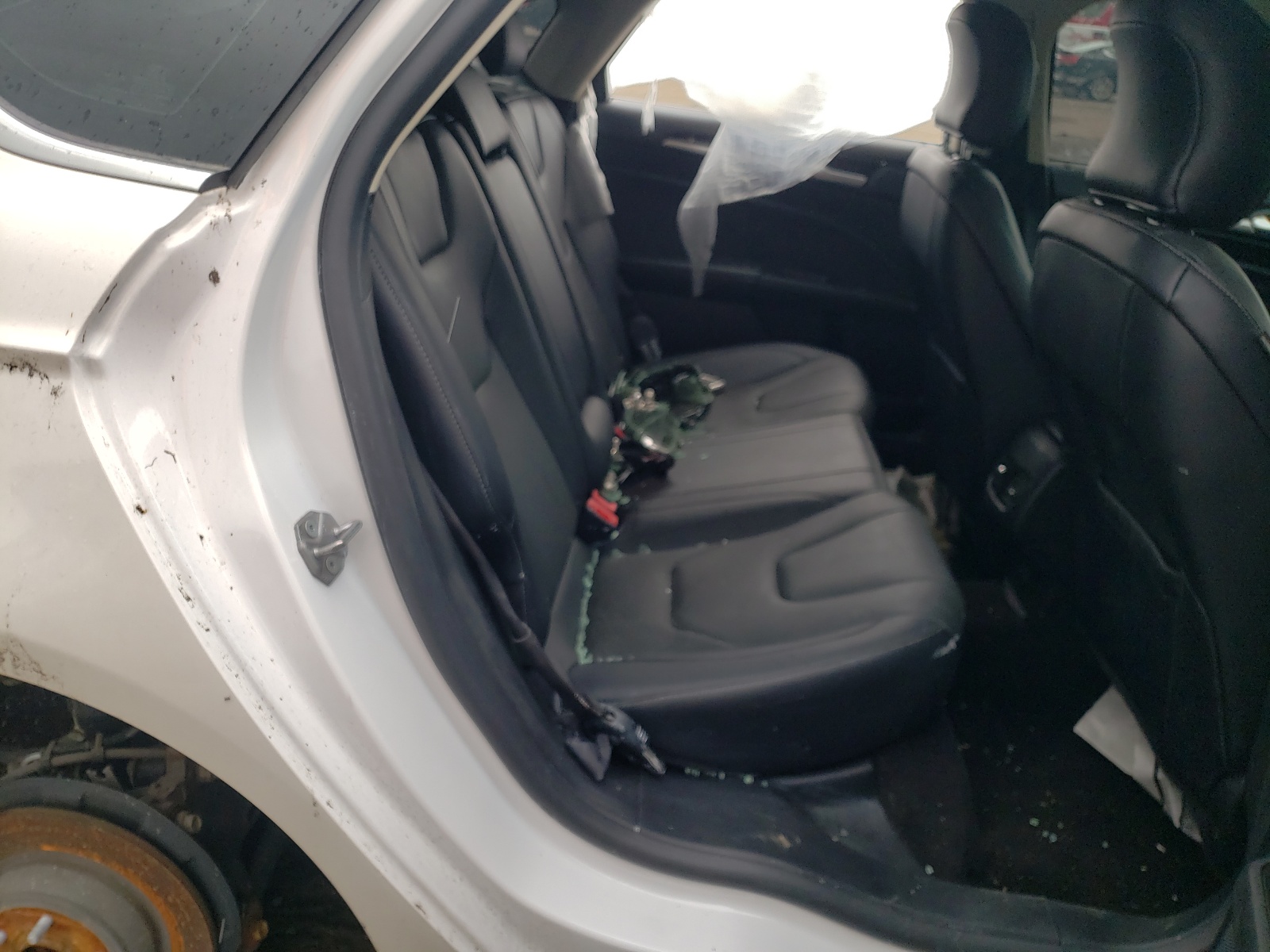 Photo 6 from auction – 2019 FORD FUSION TIT with VIN 3FA6P0RU0KR273640