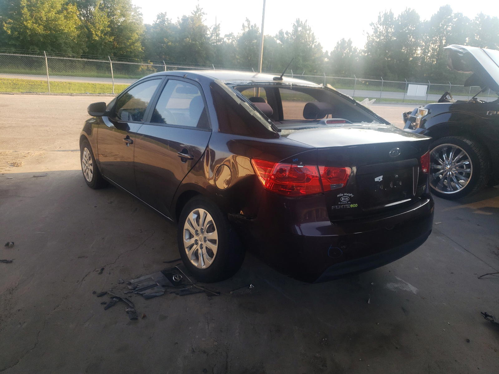 Photo 3 from auction – 2011 KIA FORTE EX with VIN KNAFU4A21B5463595