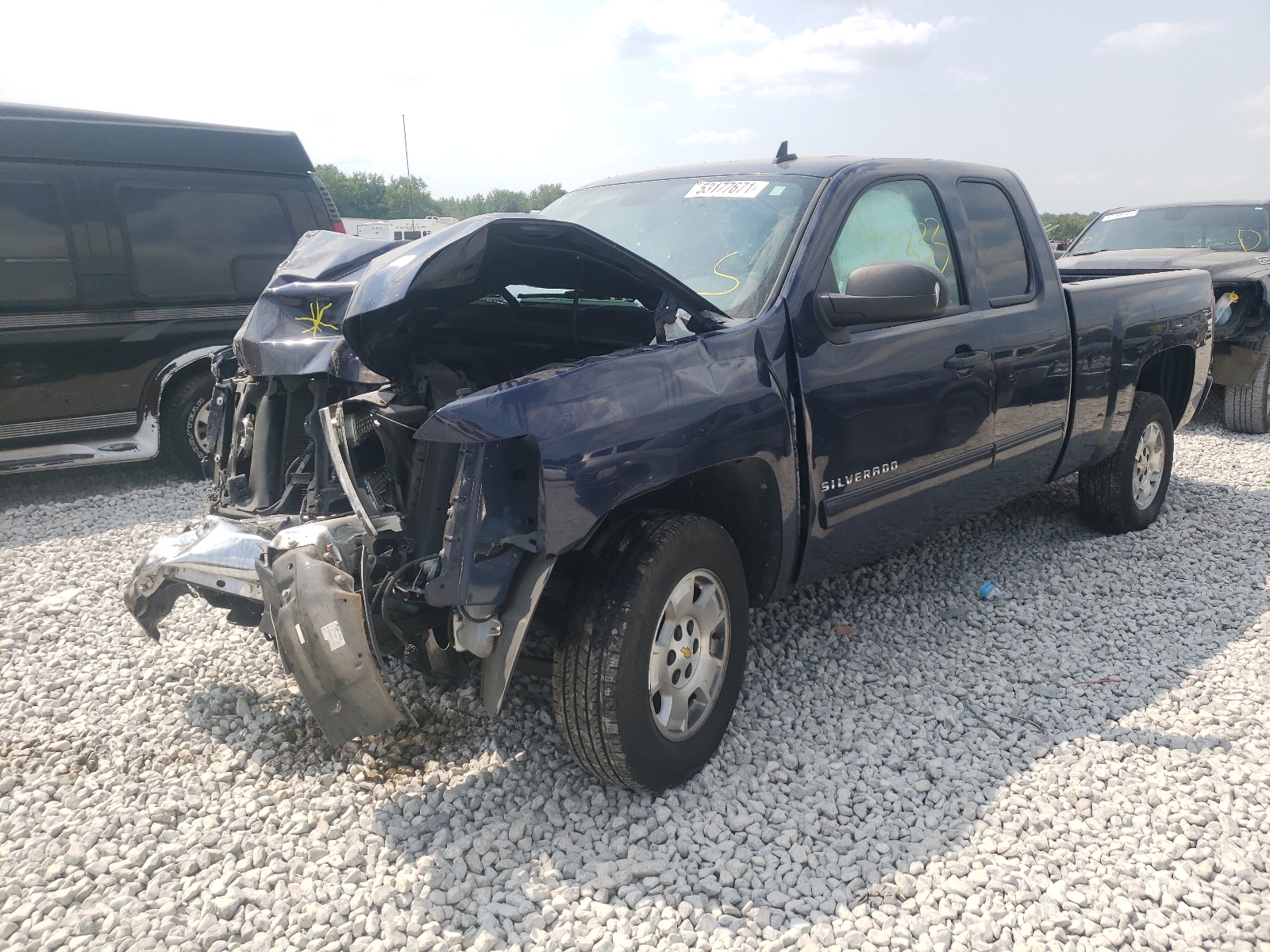 Photo 2 from auction – 2012 CHEVROLET SILVERADO with VIN 1GCRCSE09CZ126425