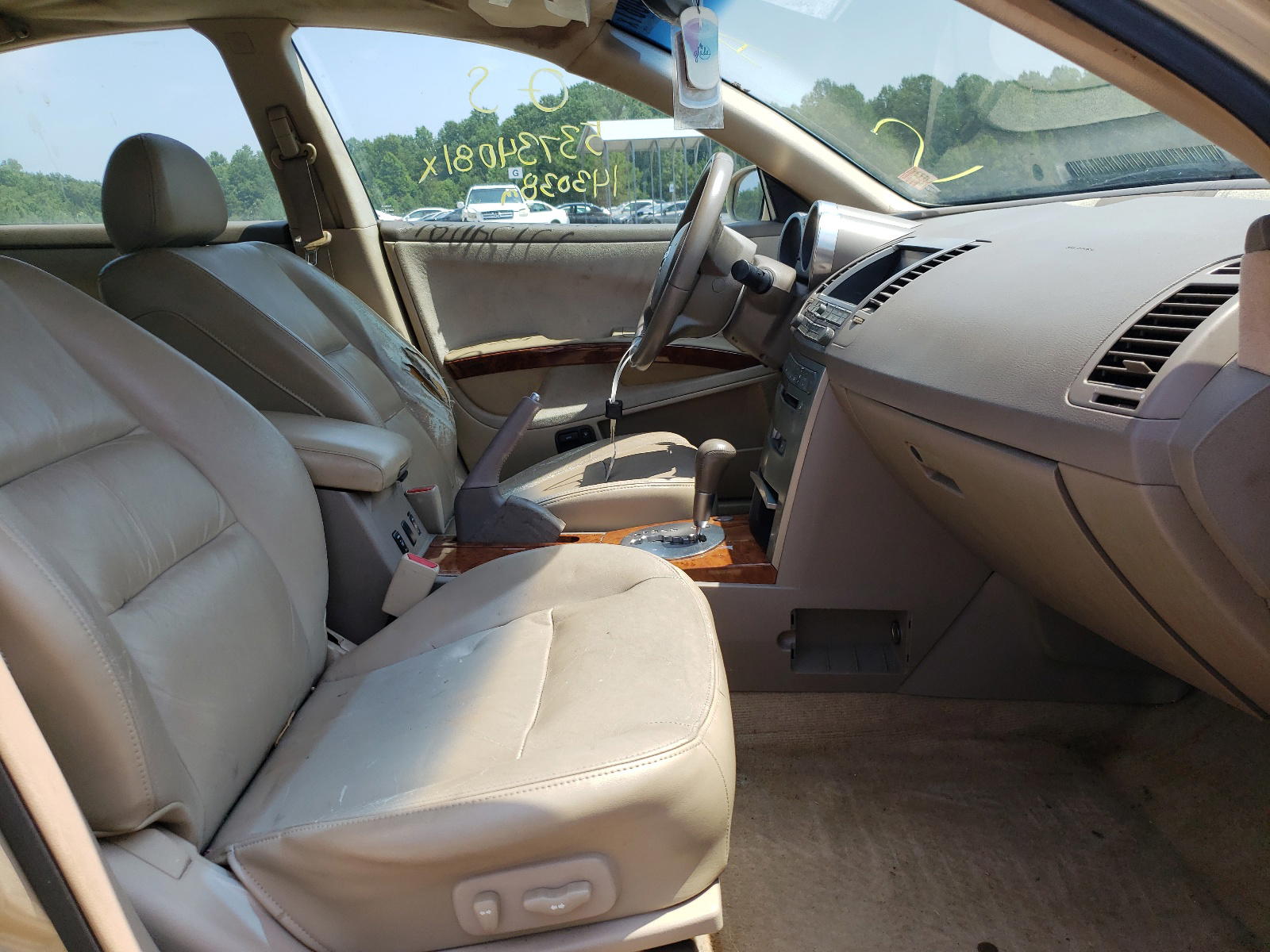 Photo 5 from auction – 2004 NISSAN MAXIMA SE with VIN 1N4BA41E14C800520