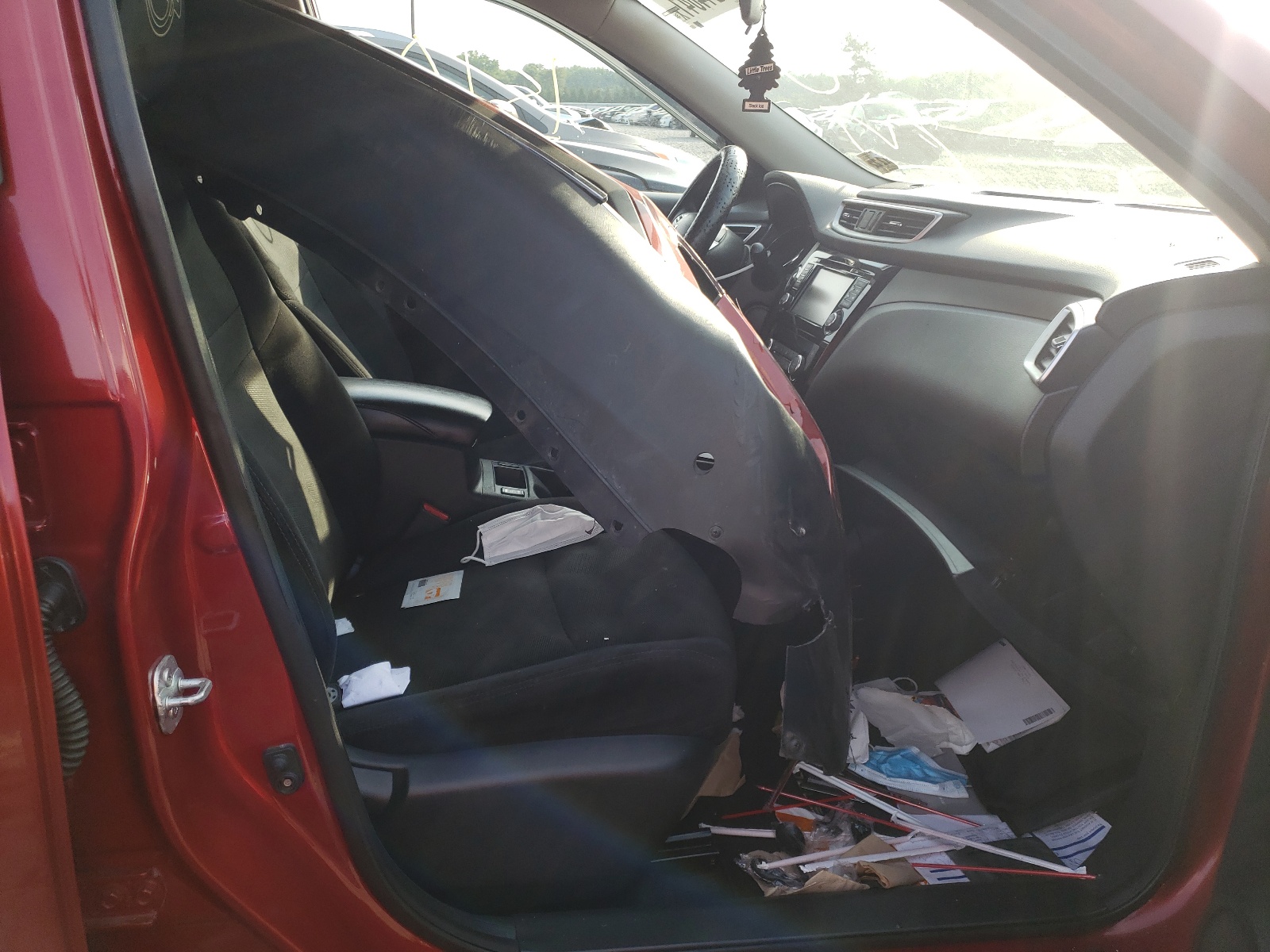 Photo 5 from auction – 2016 NISSAN ROGUE S with VIN 5N1AT2MV4GC914799