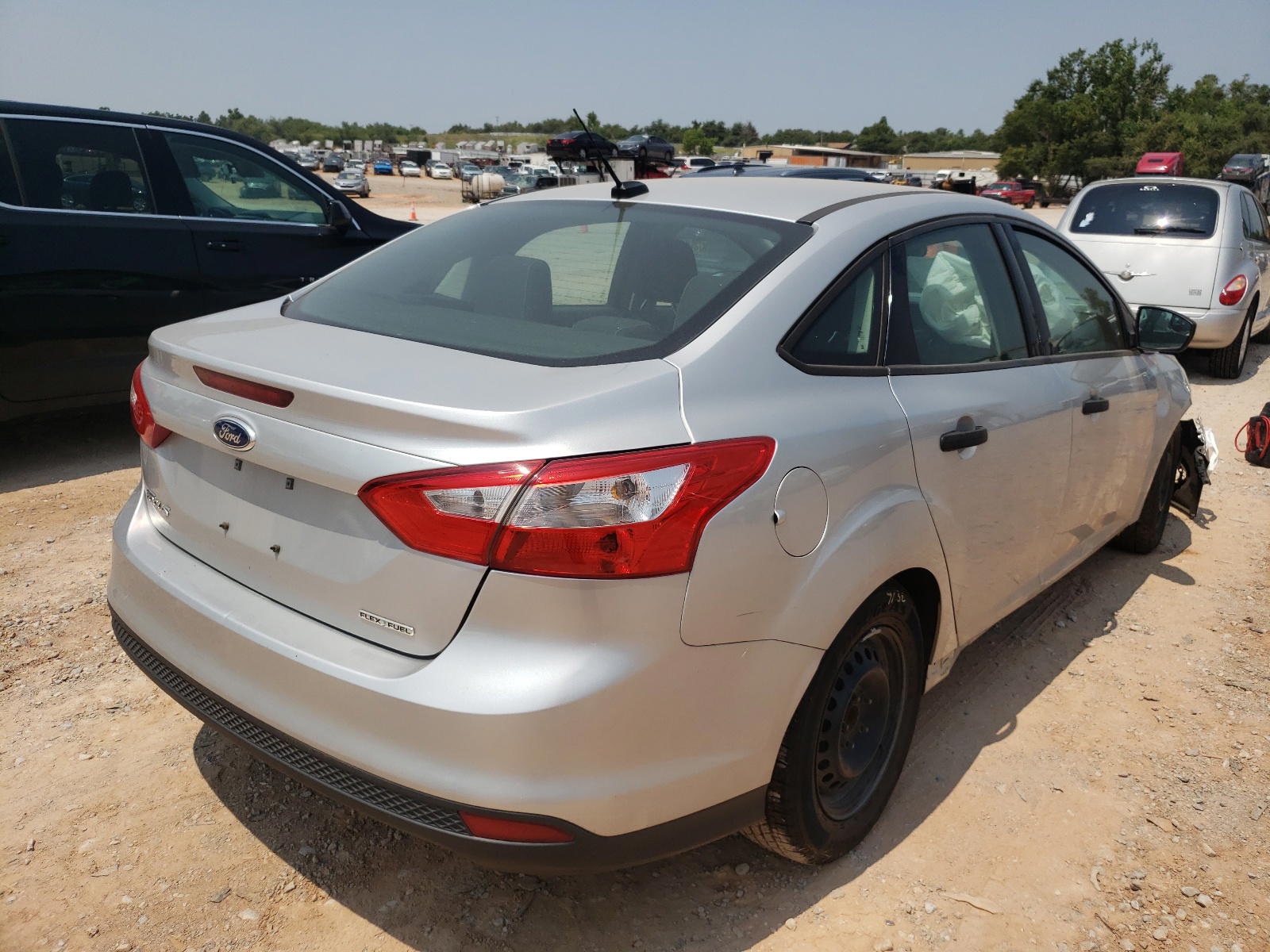 Photo 4 from auction – 2014 FORD FOCUS S with VIN 1FADP3E2XEL175411