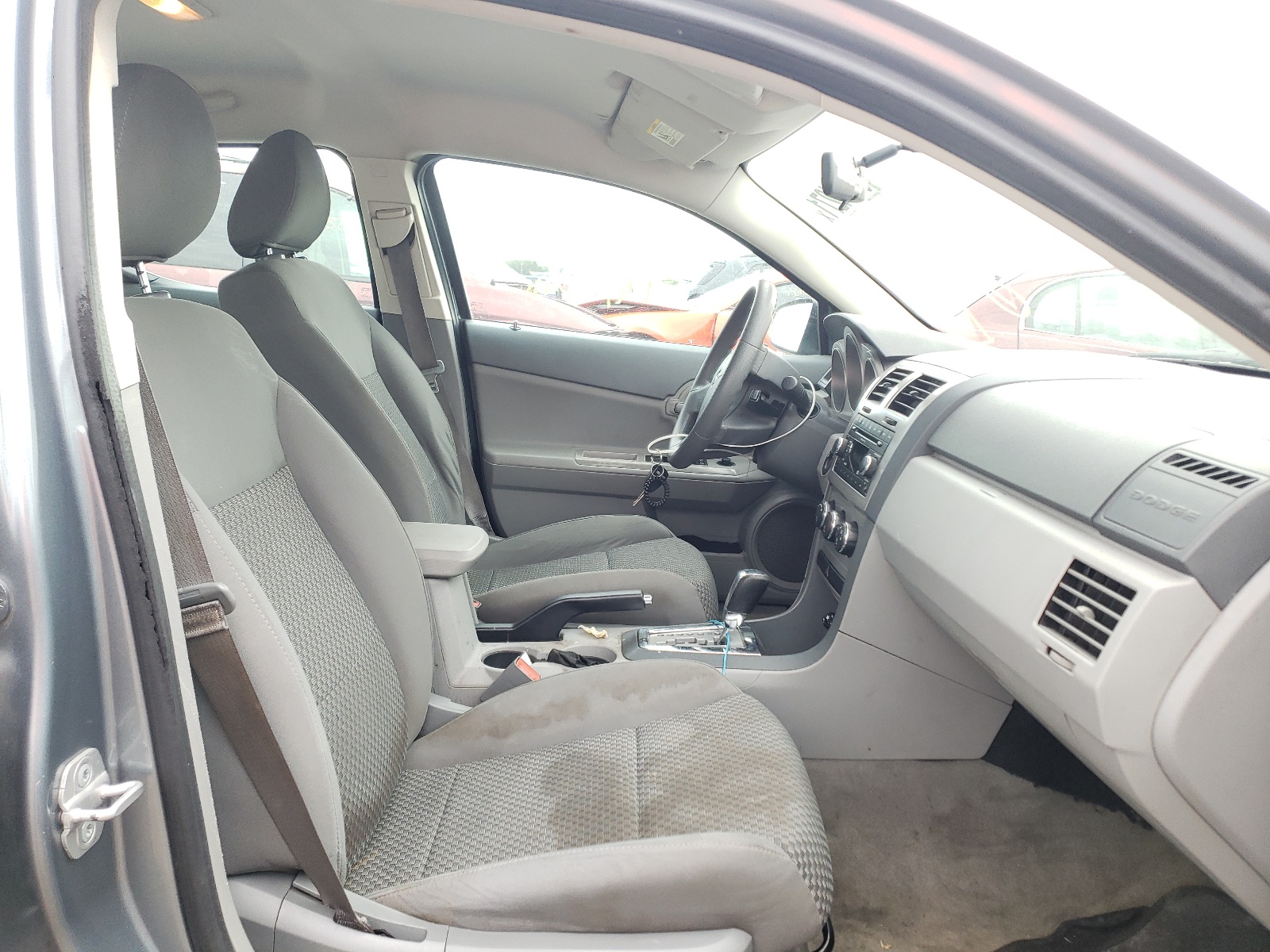 Photo 5 from auction – 2008 DODGE AVENGER SE with VIN 1B3LC46J28N143558