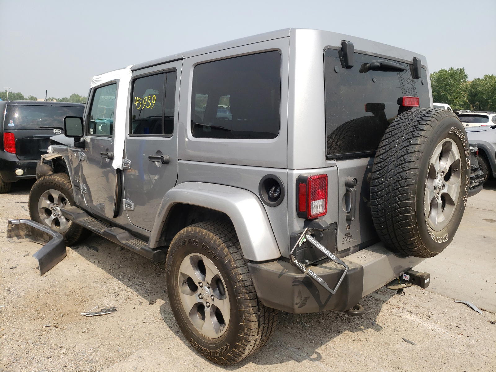 Photo 3 from auction – 2017 JEEP WRANGLER U with VIN 1C4BJWEG2HL535551