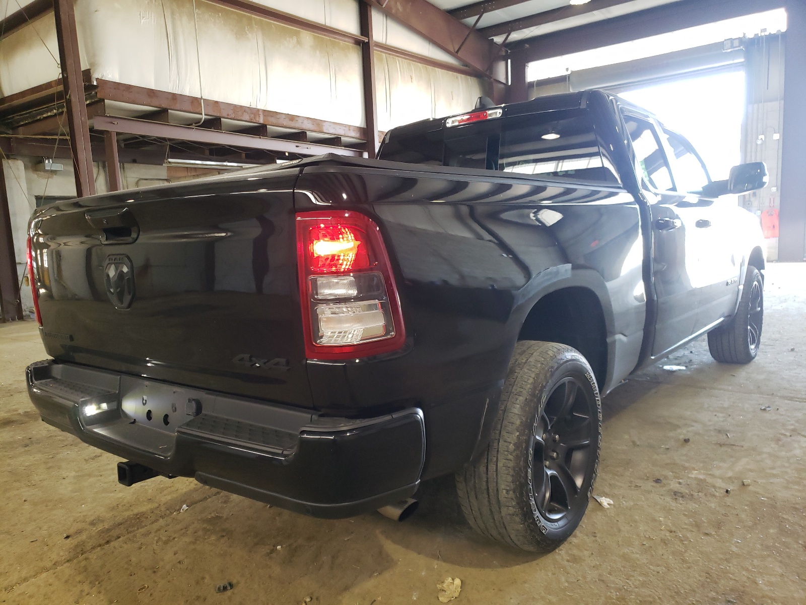 Photo 4 from auction – 2020 RAM 1500 BIG H with VIN 1C6RRFBG3LN309258