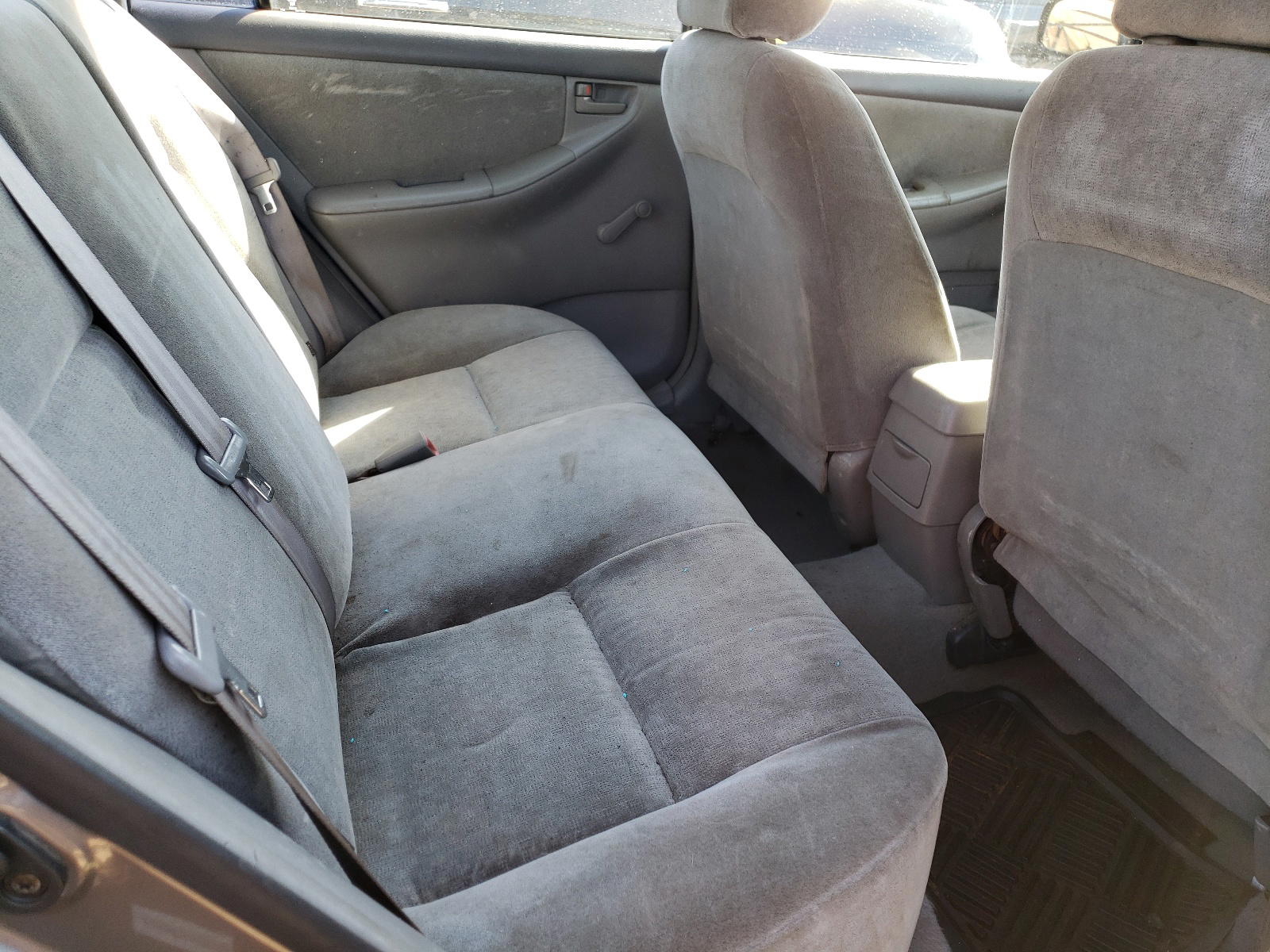 Photo 6 from auction – 2003 TOYOTA COROLLA CE with VIN 1NXBR32E83Z095263