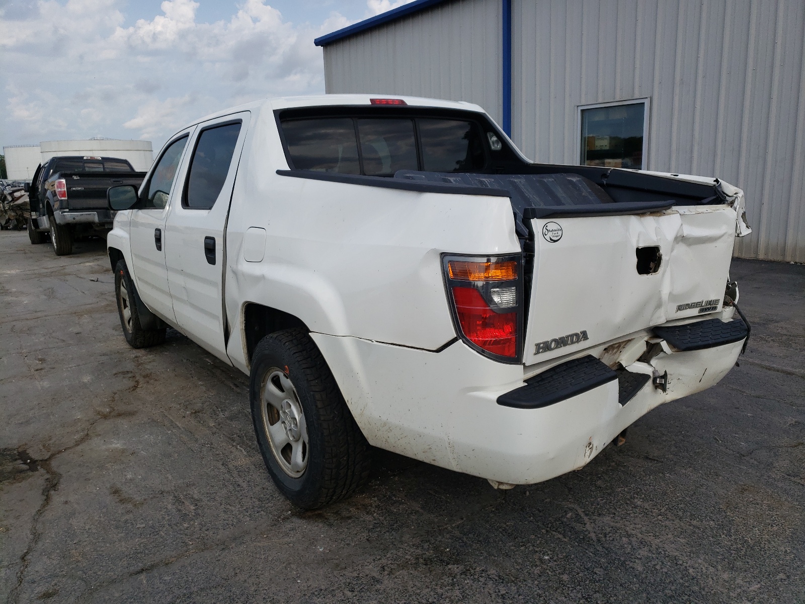 Photo 3 from auction – 2006 HONDA RIDGELINE with VIN 2HJYK16276H552980