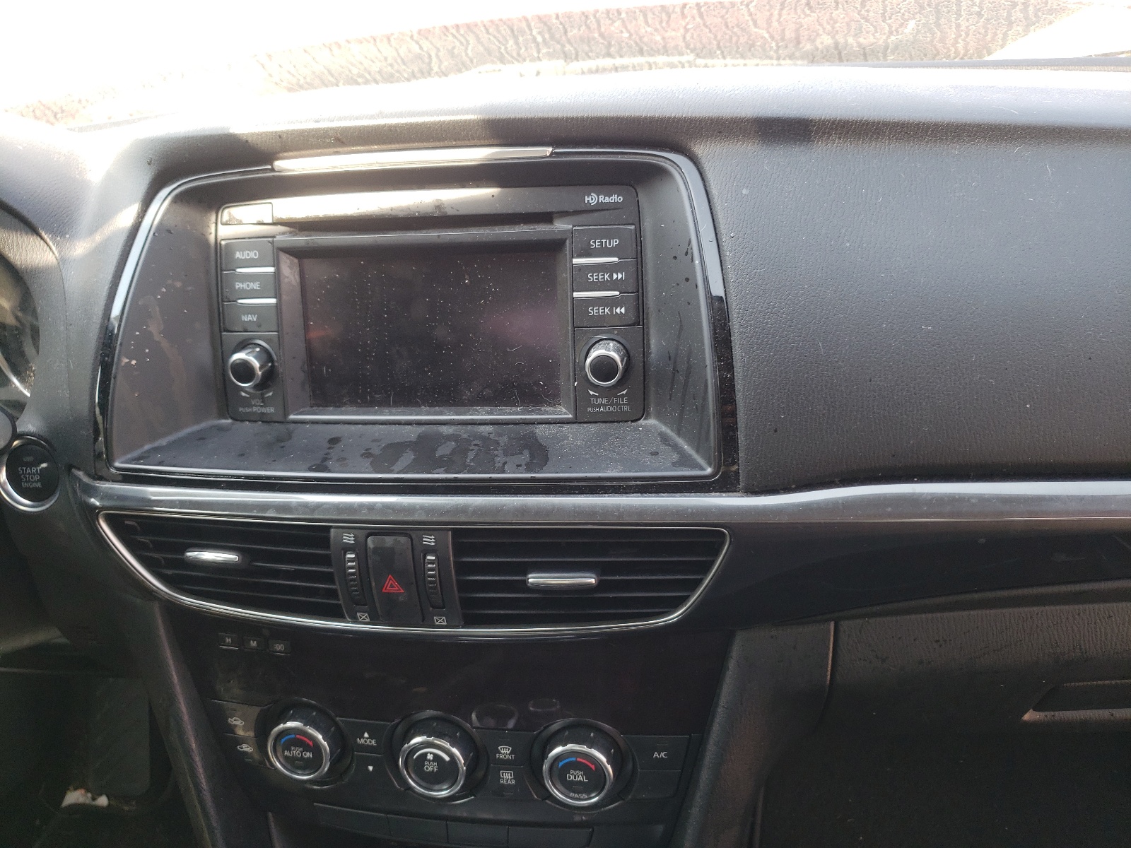 Photo 9 from auction – 2014 MAZDA 6 TOURING with VIN JM1GJ1V60E1133518