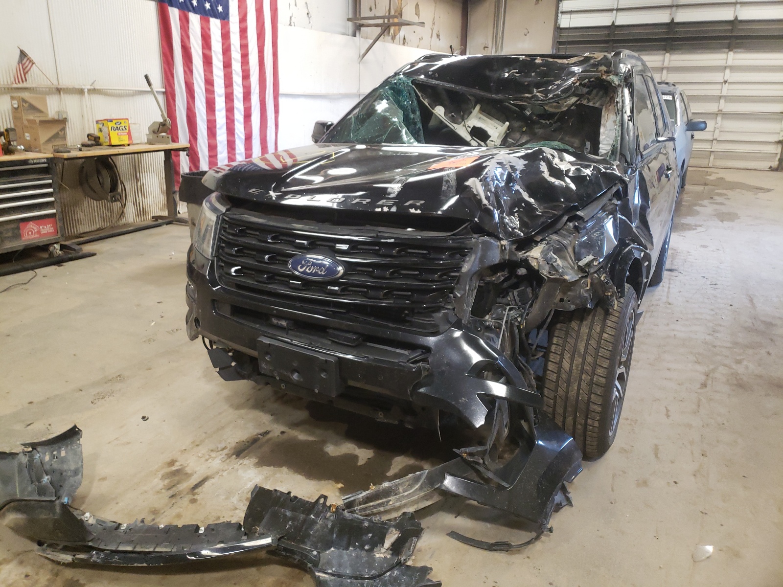 Photo 9 from auction – 2017 FORD EXPLORER S with VIN 1FM5K8GT6HGA33680