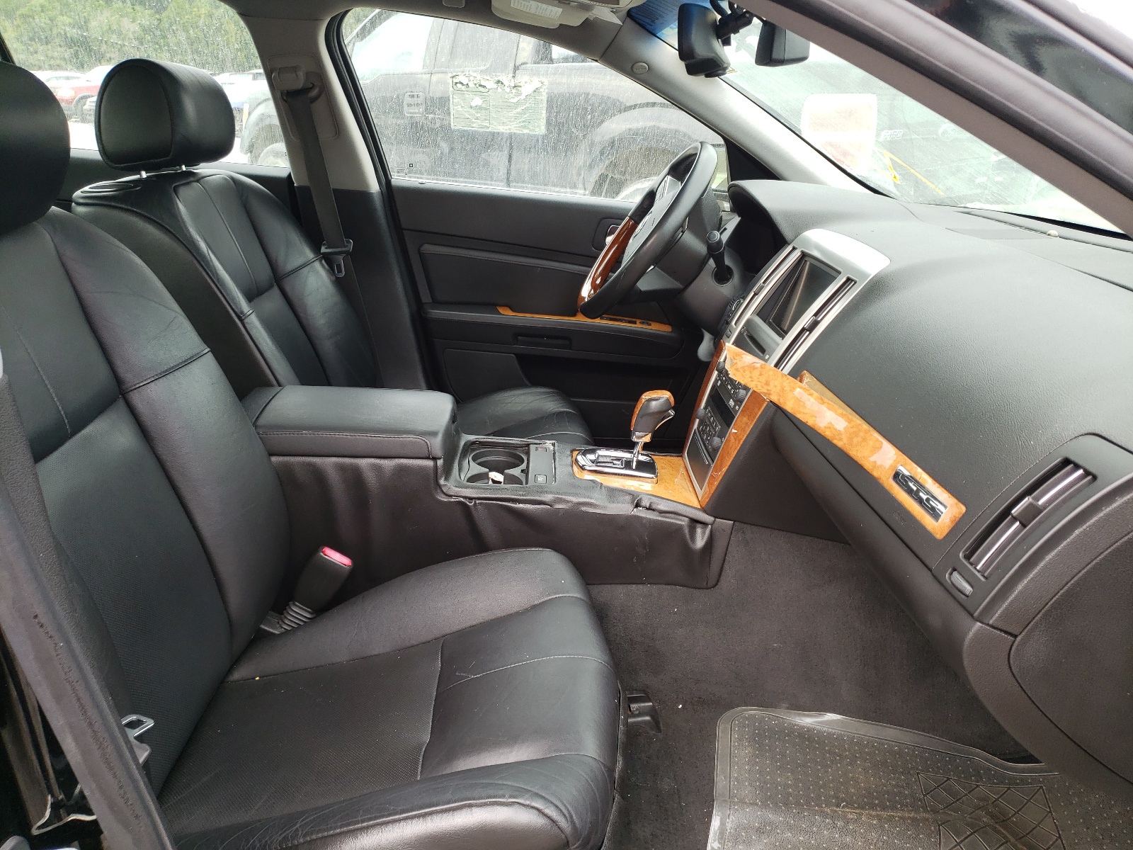 Photo 5 from auction – 2008 CADILLAC STS with VIN 1G6DK67V980169741