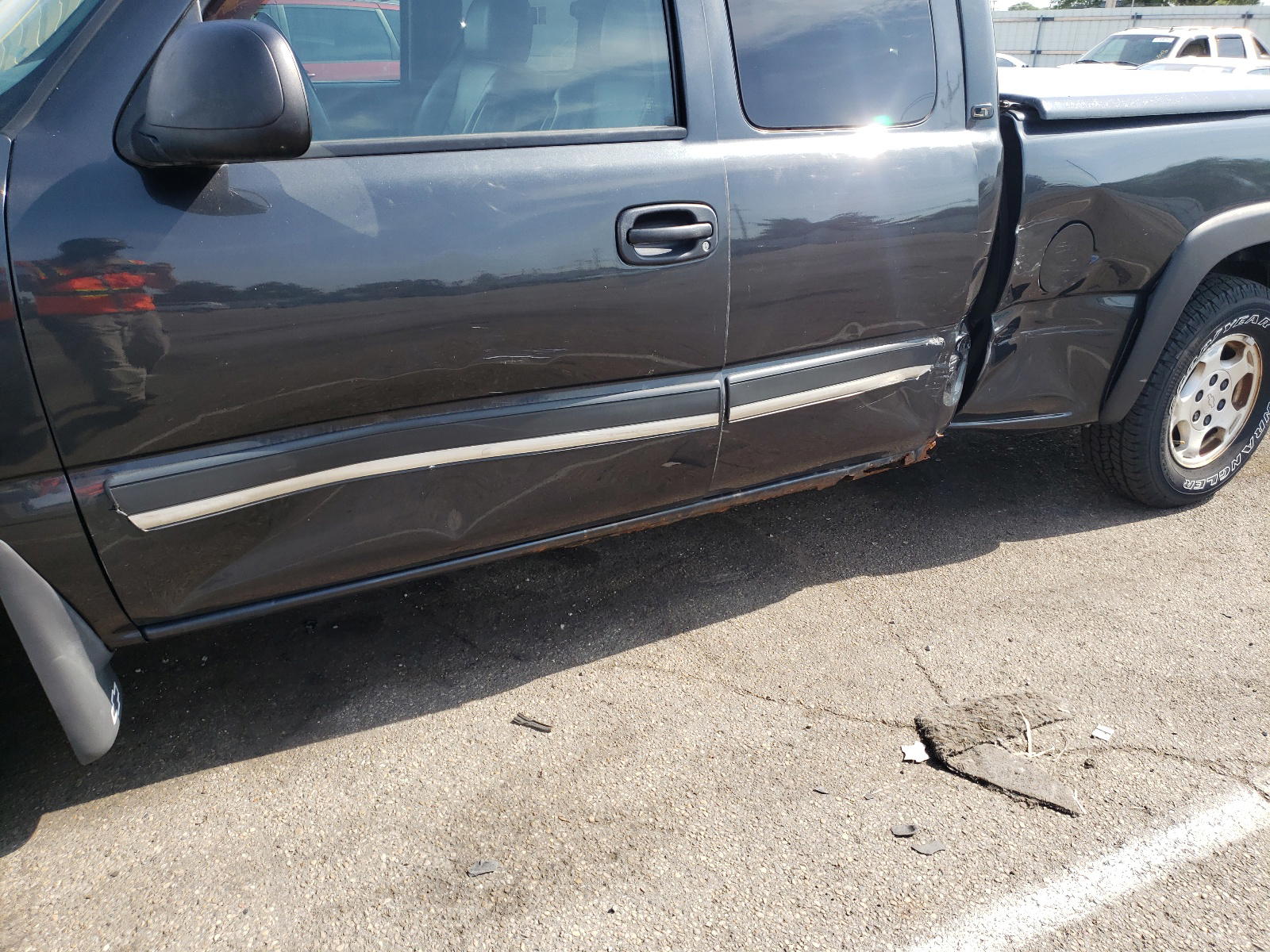 Photo 9 from auction – 2004 CHEVROLET SILVERADO with VIN 2GCEC19T241100062