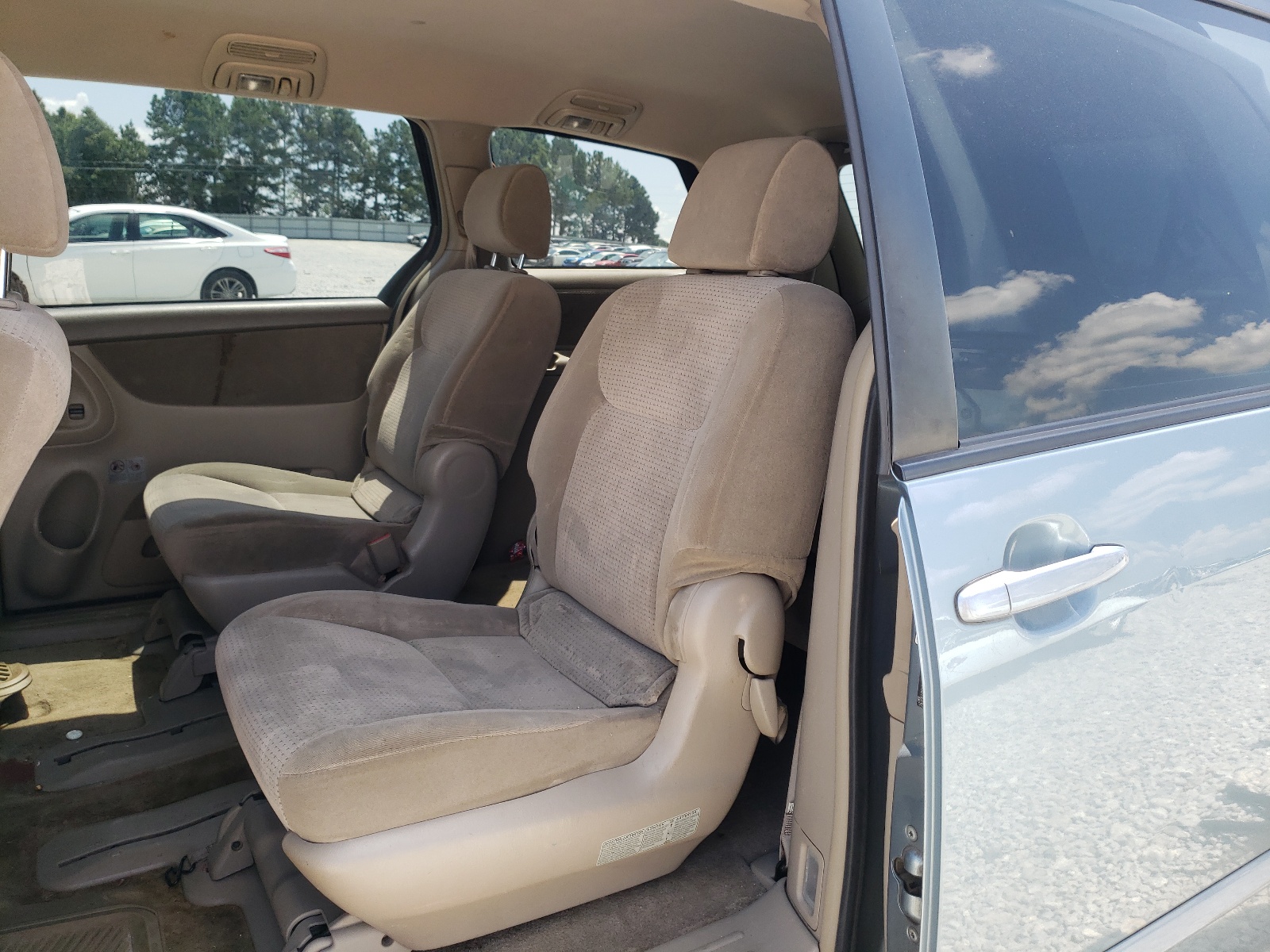 Photo 6 from auction – 2008 TOYOTA SIENNA CE with VIN 5TDZK23CX8S190742