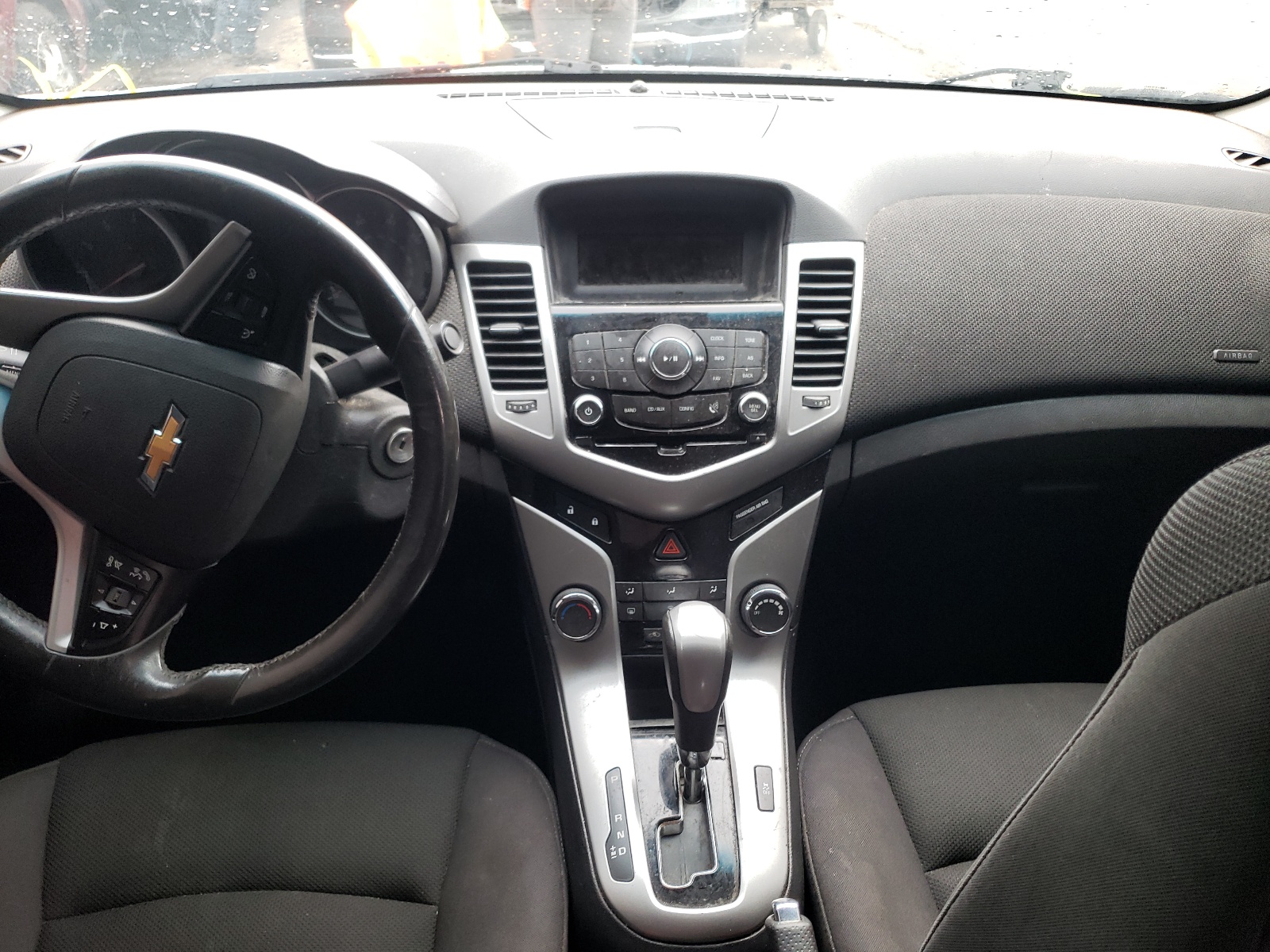 Photo 9 from auction – 2014 CHEVROLET CRUZE LT with VIN 1G1PC5SB9E7343558