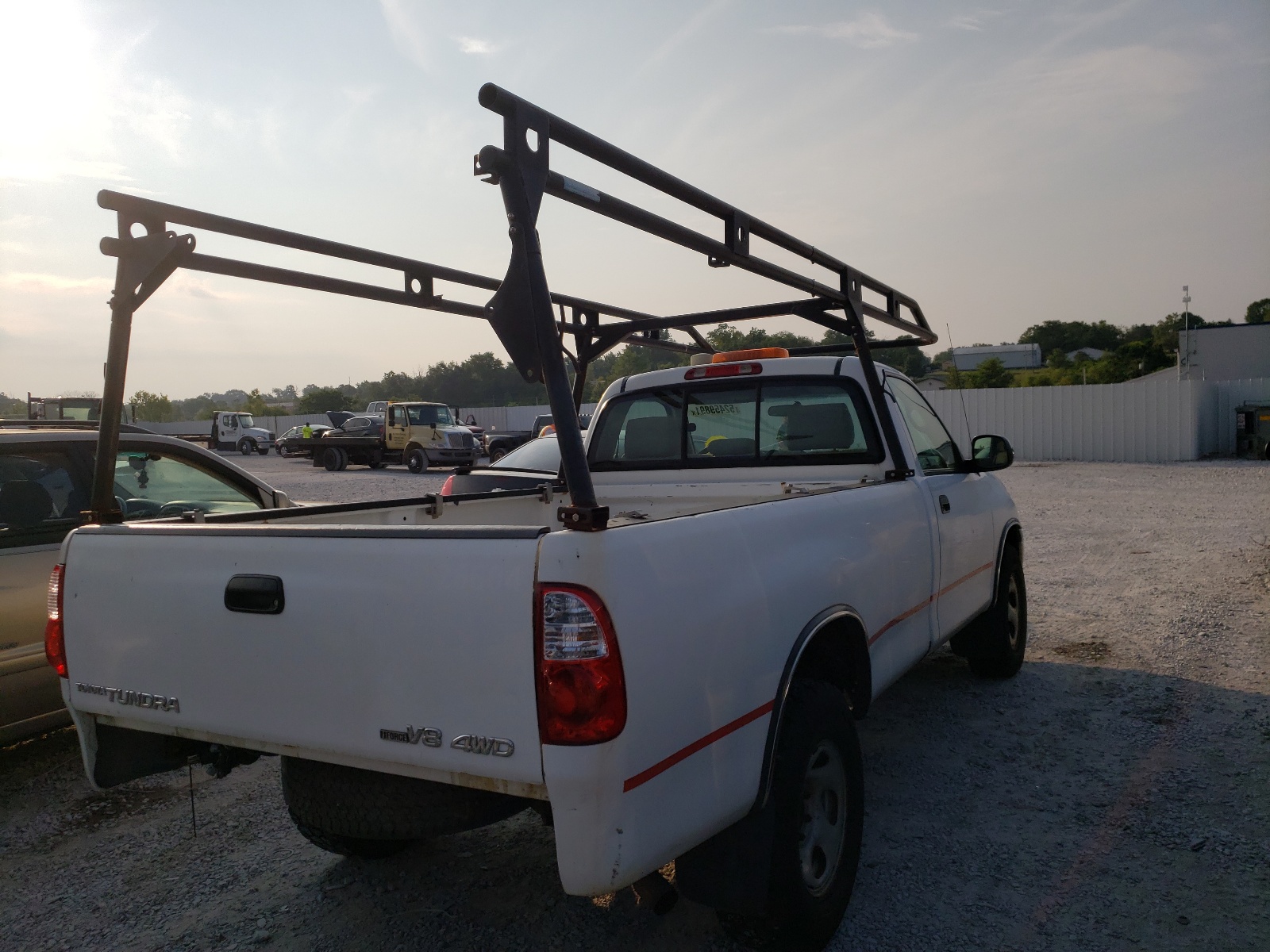 Photo 4 from auction – 2006 TOYOTA TUNDRA with VIN 5TBKT42196S484701