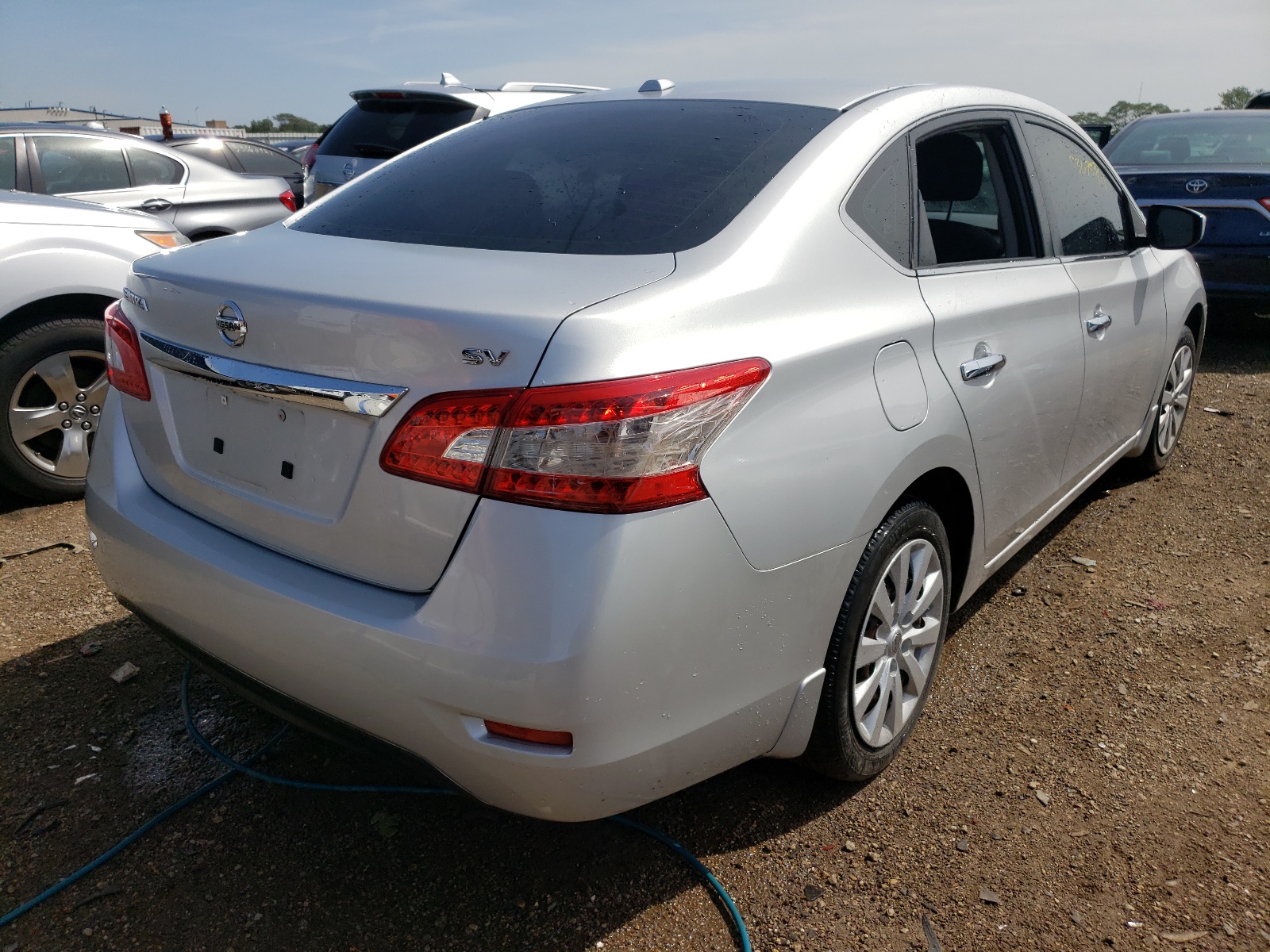 Photo 4 from auction – 2015 NISSAN SENTRA S with VIN 3N1AB7AP2FL642656