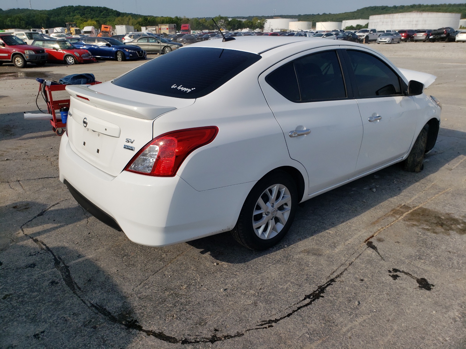 Photo 4 from auction – 2018 NISSAN VERSA S with VIN 3N1CN7AP2JL837035