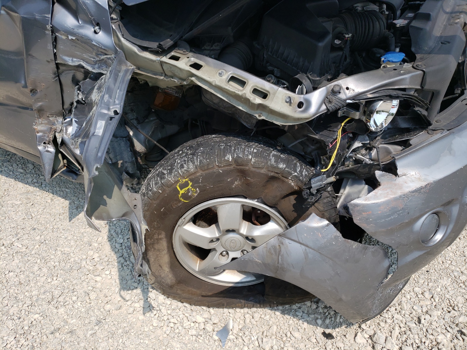Zdjęcie 9 z aukcji – 2009 KIA SORENTO z VIN KNDJD735X95871030