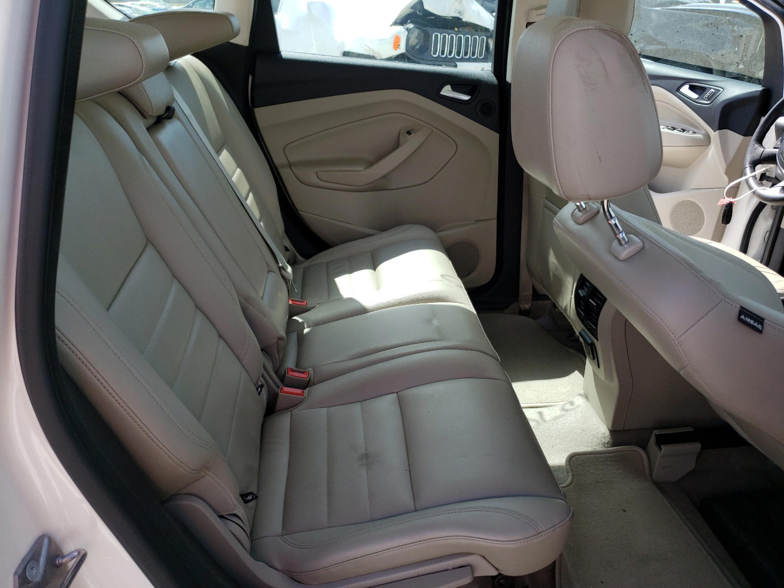 Photo 6 from auction – 2013 FORD C-MAX SEL with VIN 1FADP5BU4DL500800