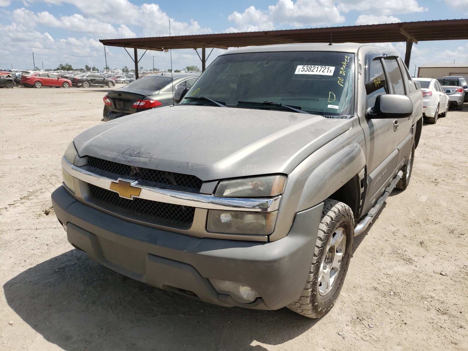 Photo 2 from auction – 2002 CHEVROLET AVALANCHE with VIN 3GNEK13T12G294316