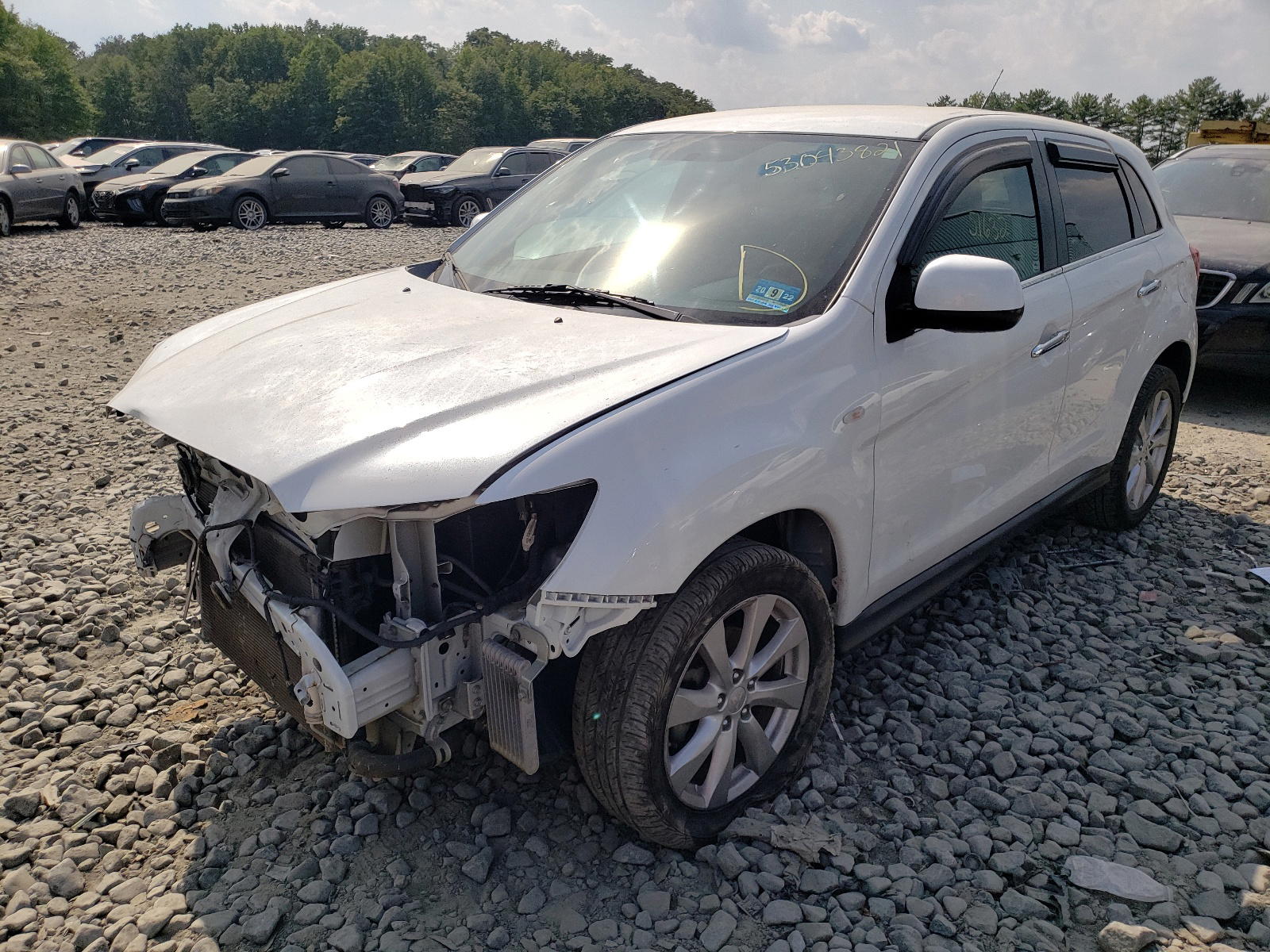Photo 2 from auction – 2015 MITSUBISHI OUTLANDER with VIN 4A4AP3AUXFE002491