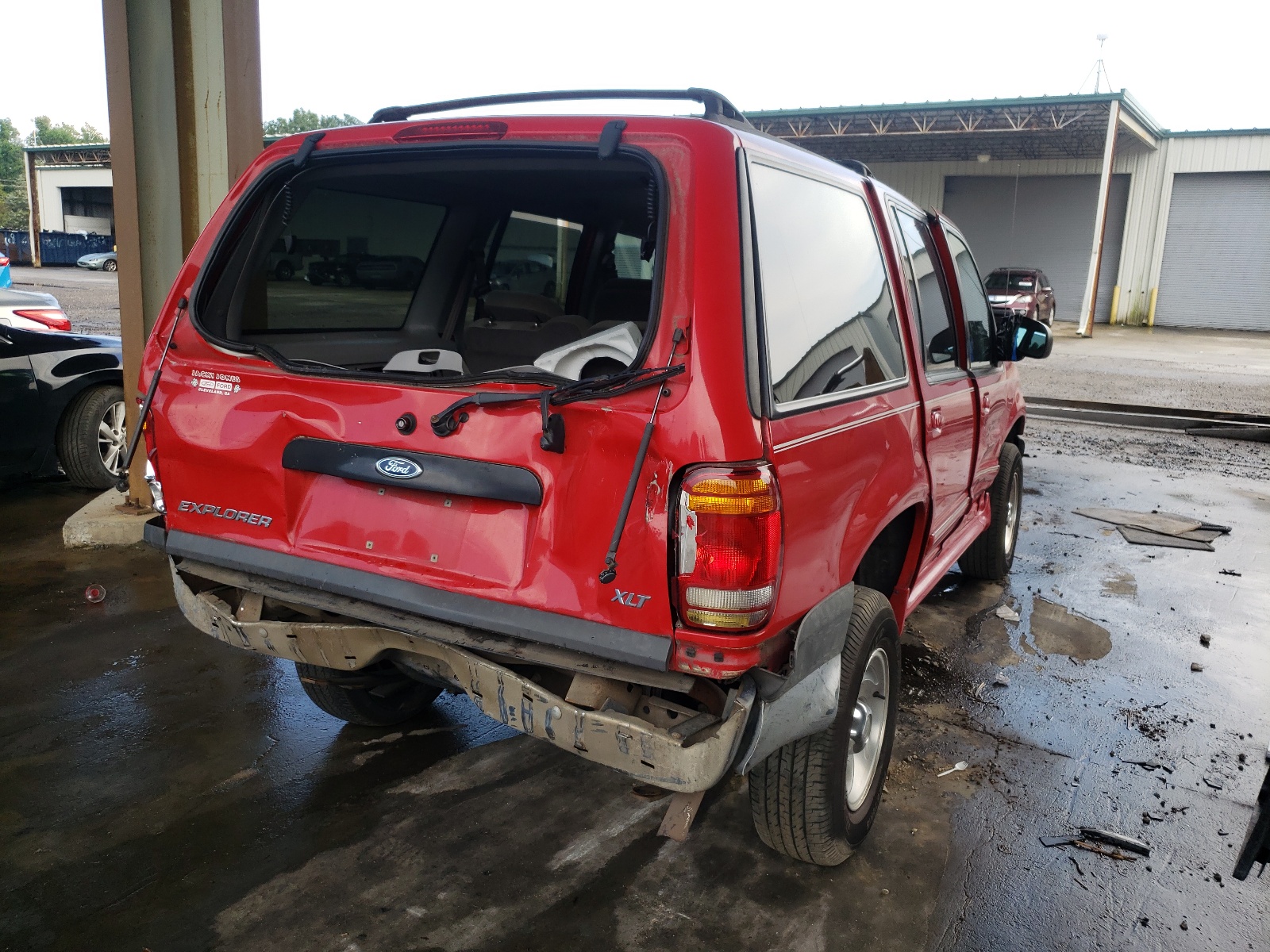 Photo 4 from auction – 1999 FORD EXPLORER with VIN 1FMZU32X6XZA67789