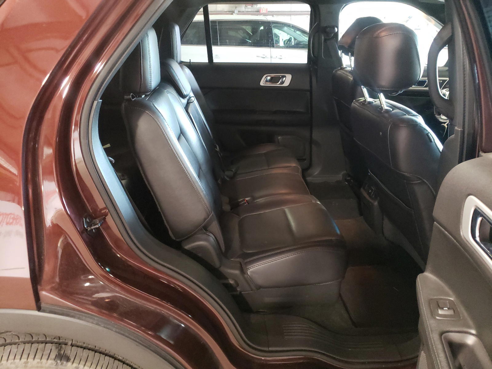 Photo 6 from auction – 2012 FORD EXPLORER L with VIN 1FMHK8F81CGA03974