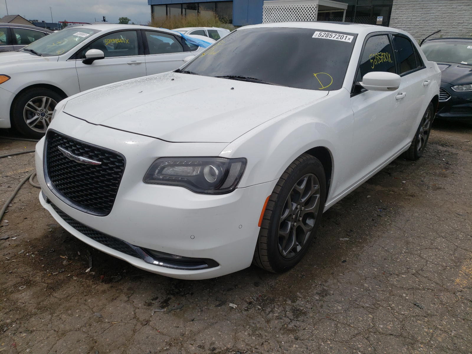 Photo 2 from auction – 2018 CHRYSLER 300 S with VIN 2C3CCAGG2JH149279