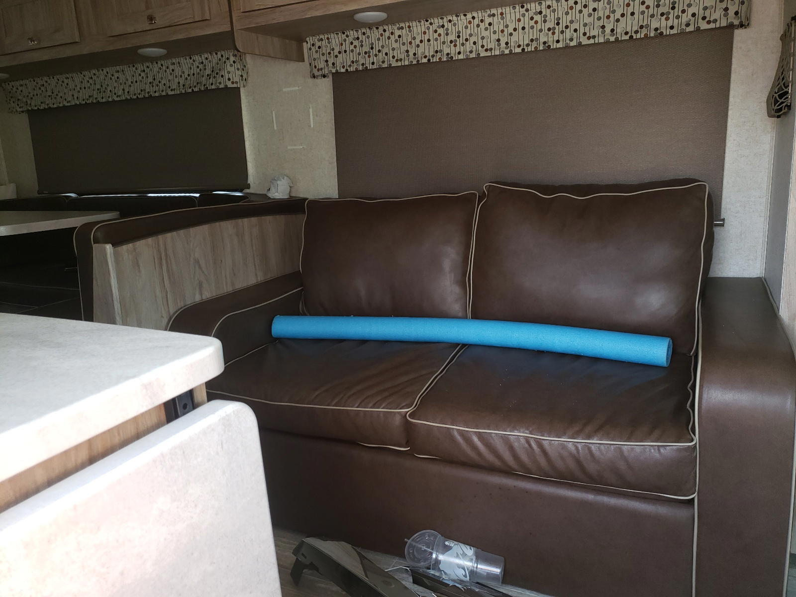 Photo 6 from auction – 2019 WILDWOOD GEORGETOWN with VIN 1FDXE4FS4JDC28444