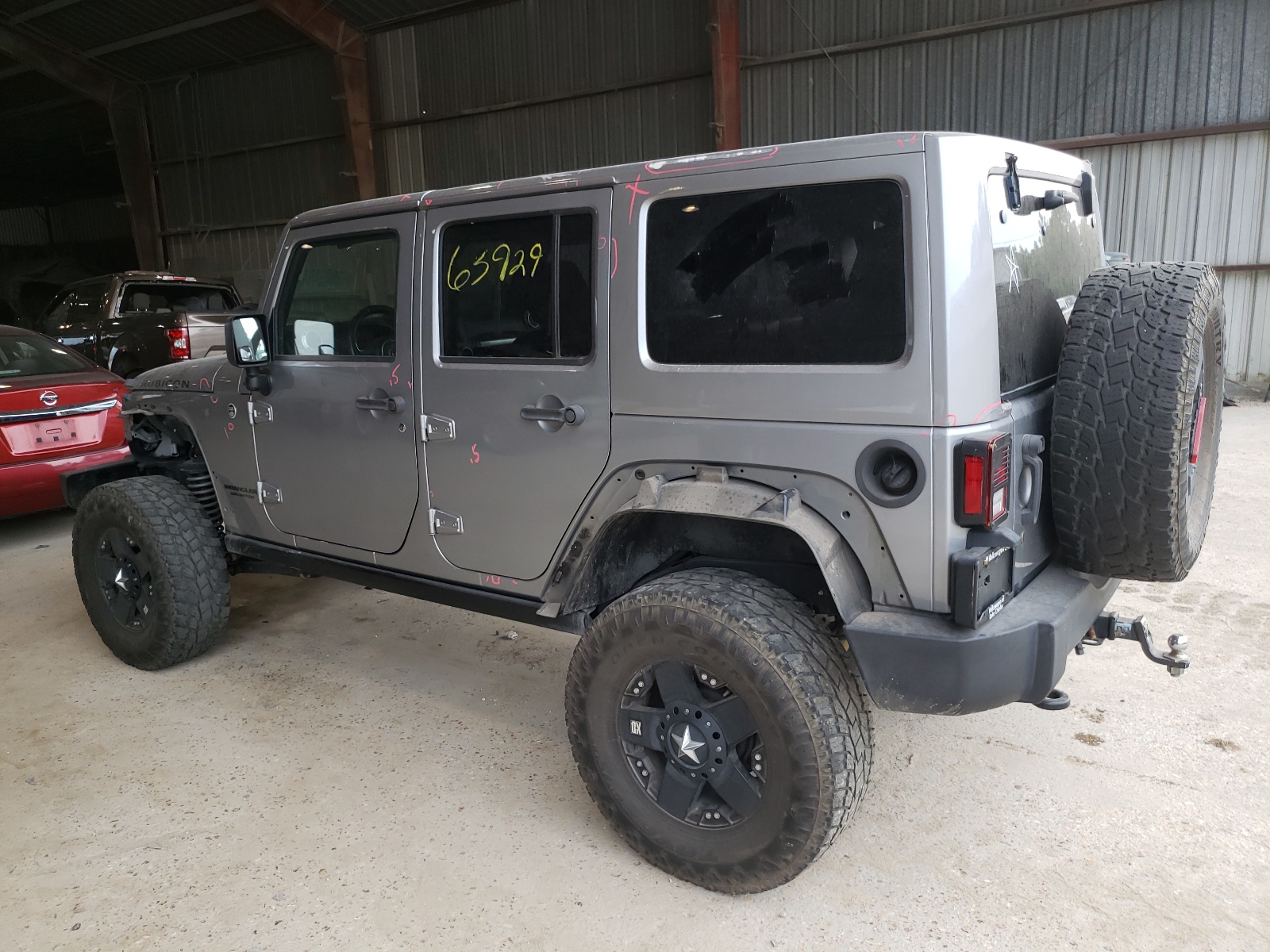 Photo 3 from auction – 2015 JEEP WRANGLER U with VIN 1C4HJWFG9FL613930