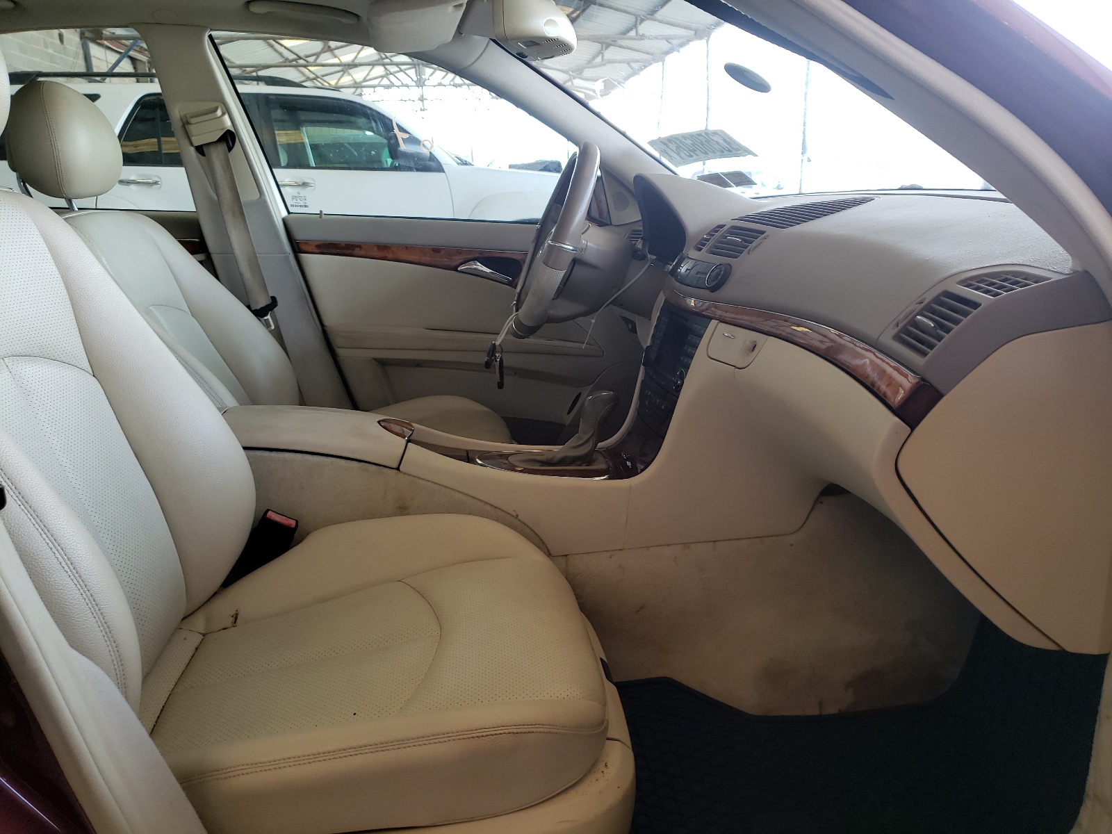 Zdjęcie 5 z aukcji – 2004 MERCEDES-BENZ E-CLASS z VIN WDBUF82J74X119034