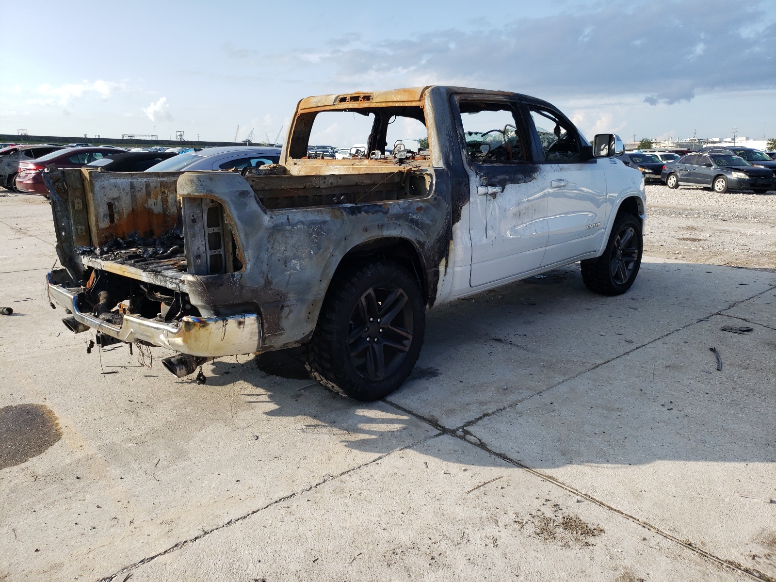 Photo 4 from auction – 2020 RAM 1500 LARAM with VIN 1C6SRFJM8LN311466