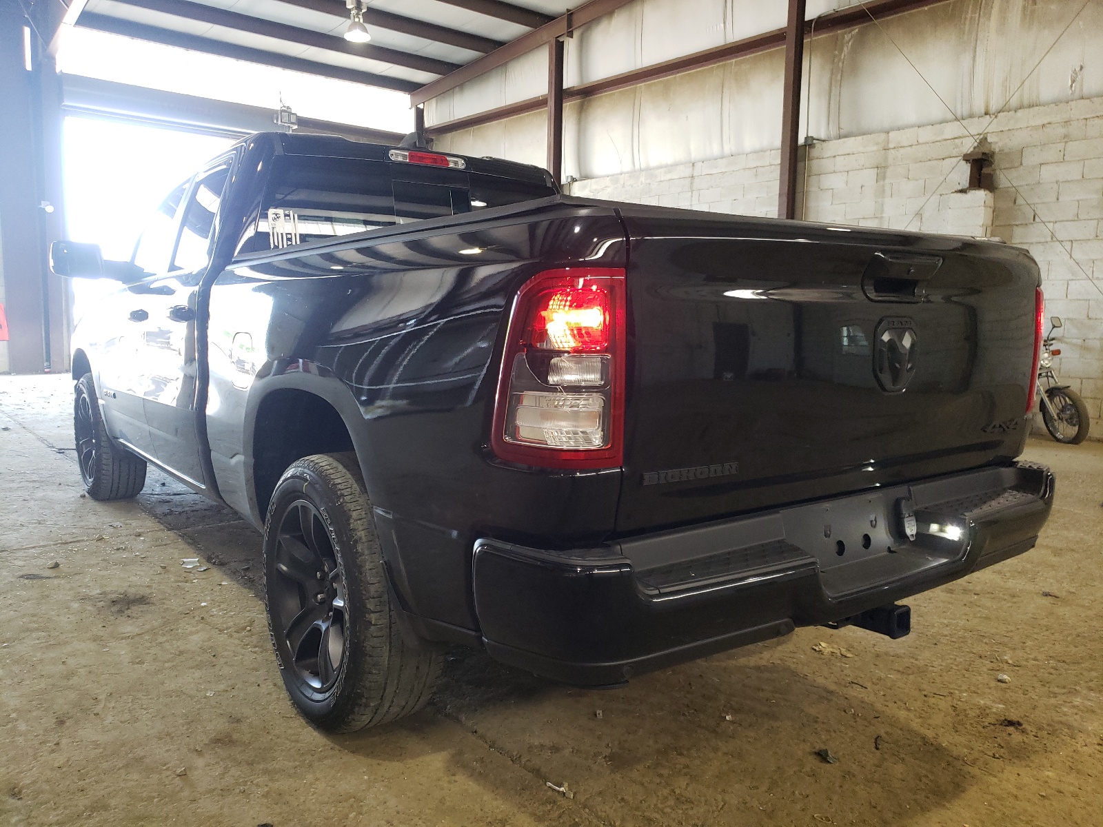 Photo 3 from auction – 2020 RAM 1500 BIG H with VIN 1C6RRFBG3LN309258