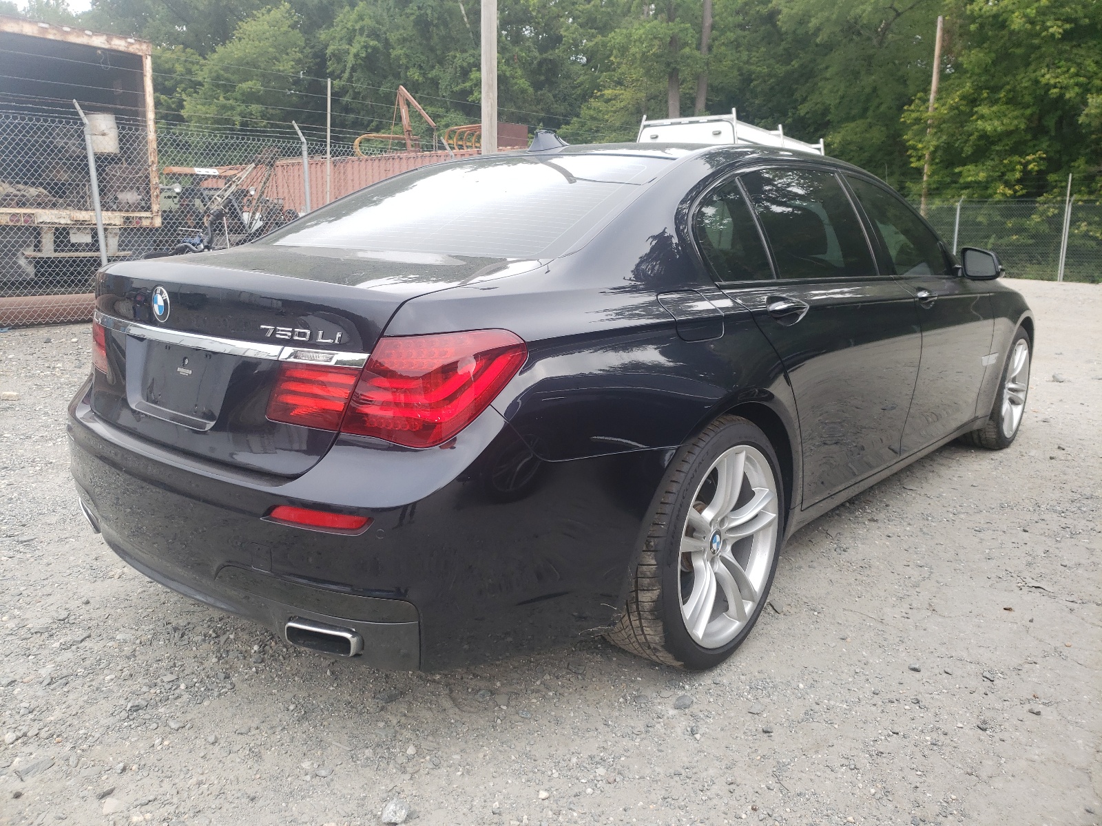 Photo 4 from auction – 2014 BMW 750 IL with VIN WBAYE8C5XED135963