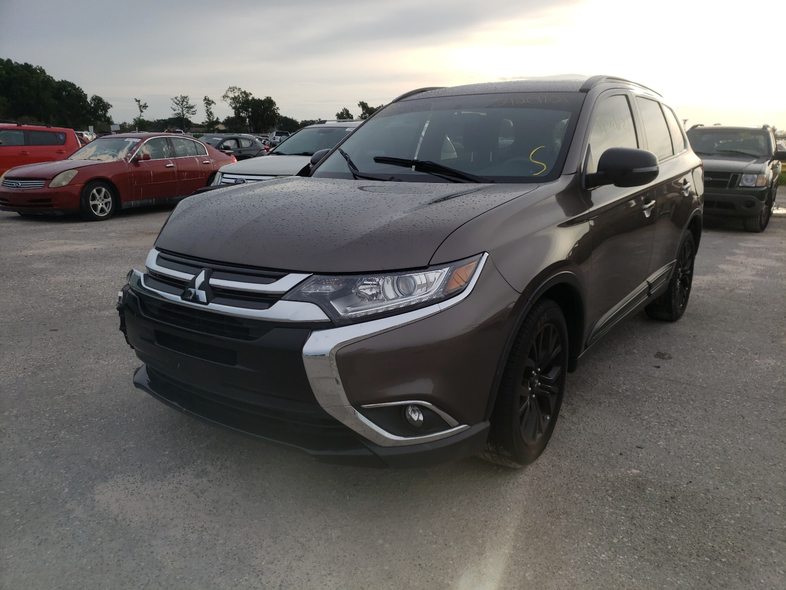 Zdjęcie 2 z aukcji – 2018 MITSUBISHI OUTLANDER z VIN JA4AD3A33JZ019989