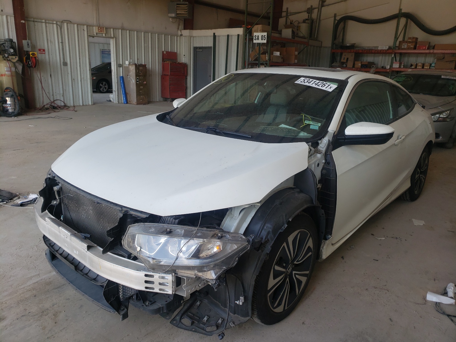 صورة رقم 2 من المزاد - 2016 HONDA CIVIC مع VIN 2HGFC3B38GH352048