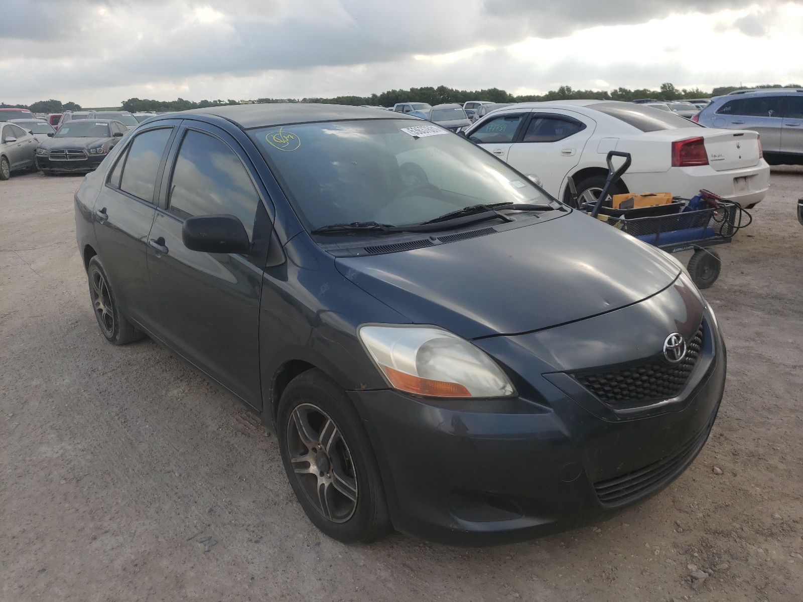 Photo 1 from auction – 2010 TOYOTA YARIS with VIN JTDBT4K34A1376162