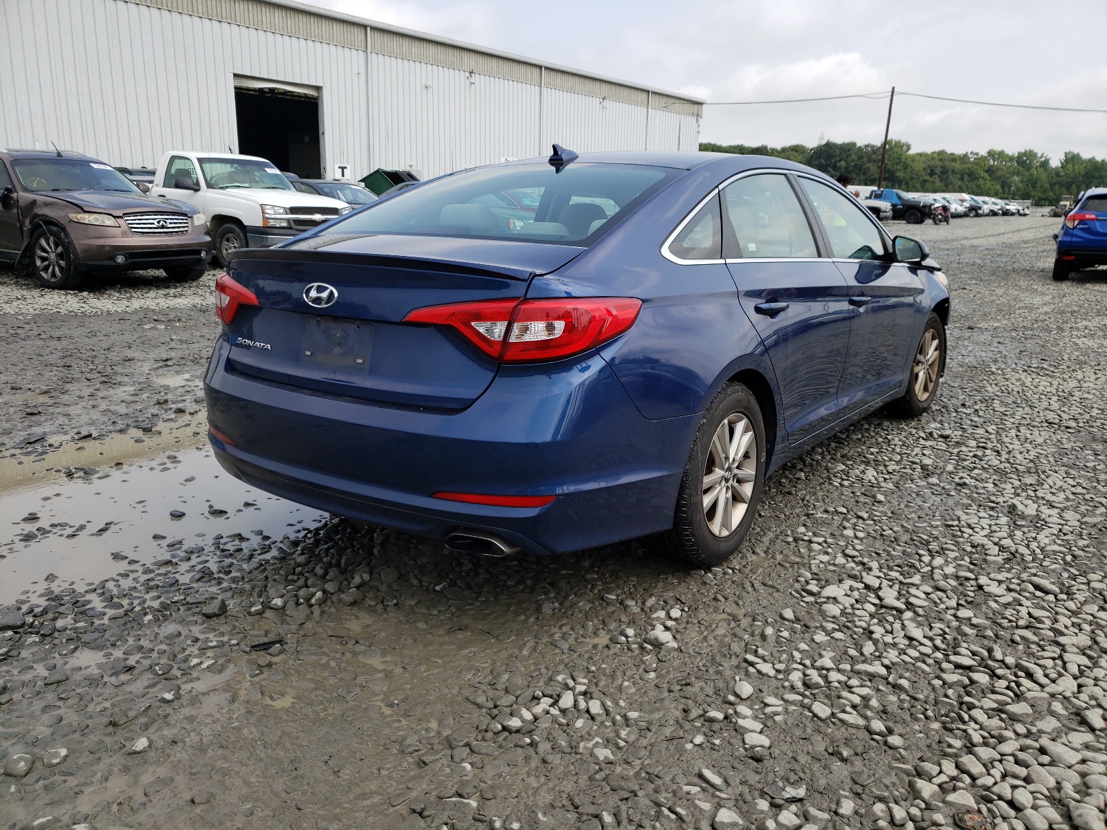 Photo 4 from auction – 2016 HYUNDAI SONATA SE with VIN 5NPE24AF7GH386178