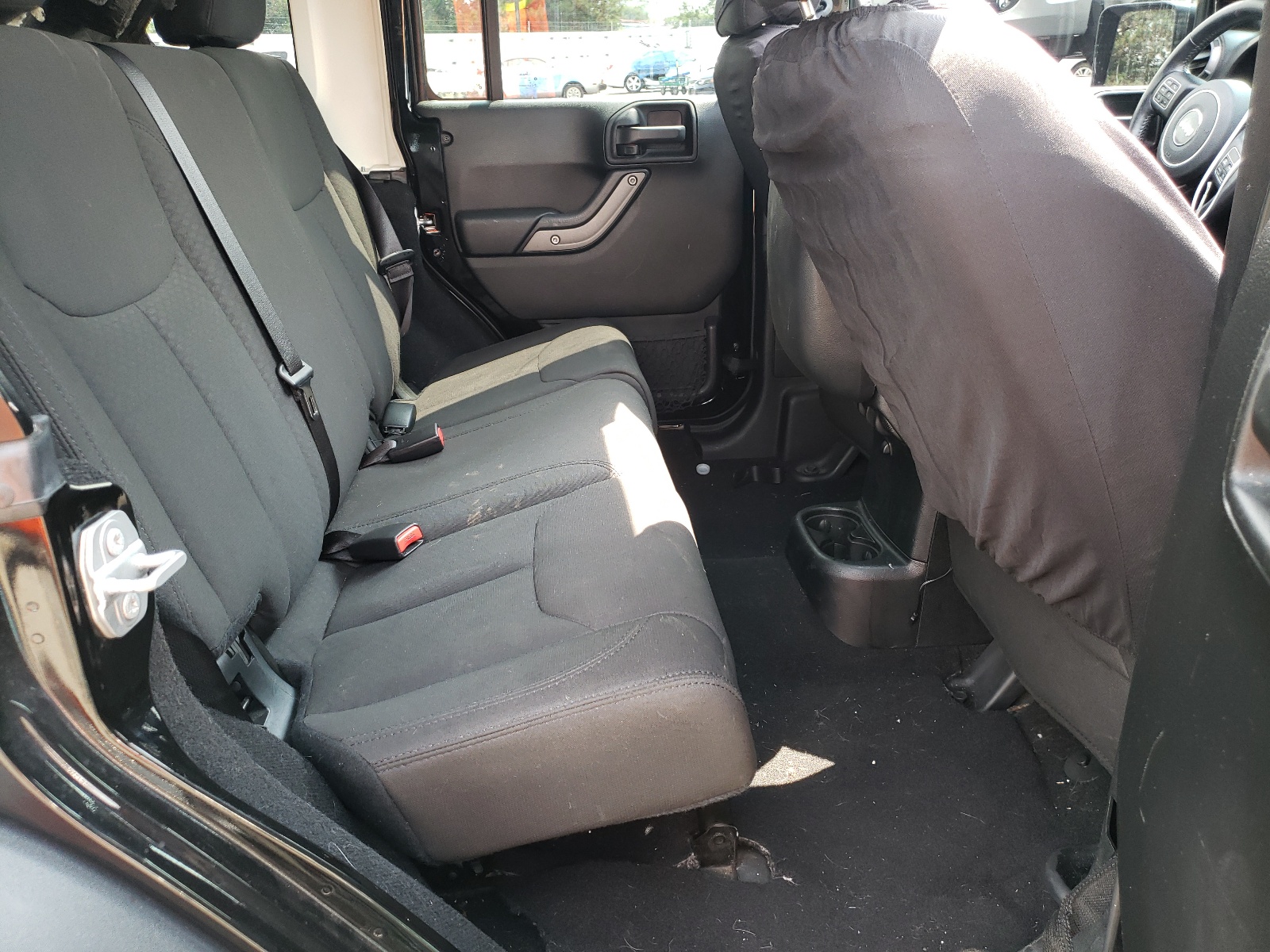 Photo 6 from auction – 2017 JEEP WRANGLER with VIN 1C4BJWDG0HL632359