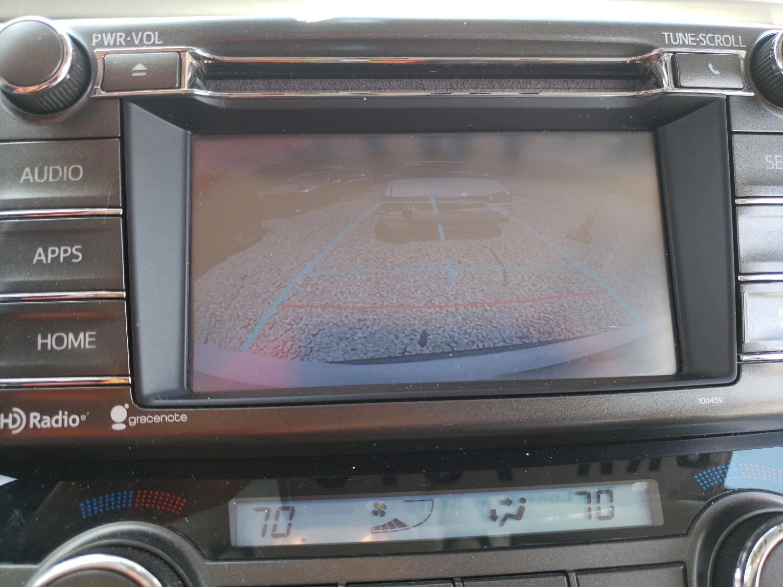 Photo 9 from auction – 2014 TOYOTA RAV4 XLE with VIN JTMWFREV4EJ010081