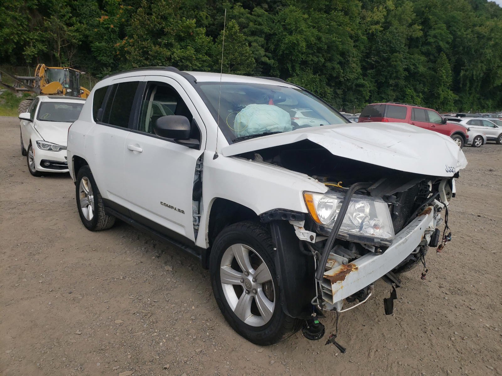 JEEP COMPASS LA 2013 with VIN 1C4NJDEB8DD253442 - Photo from auction