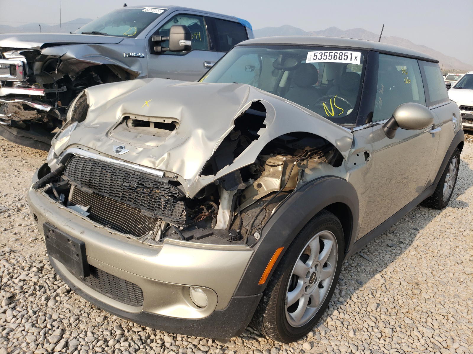 Photo 2 from auction – 2010 MINI COOPER S with VIN WMWMF7C57ATZ73339