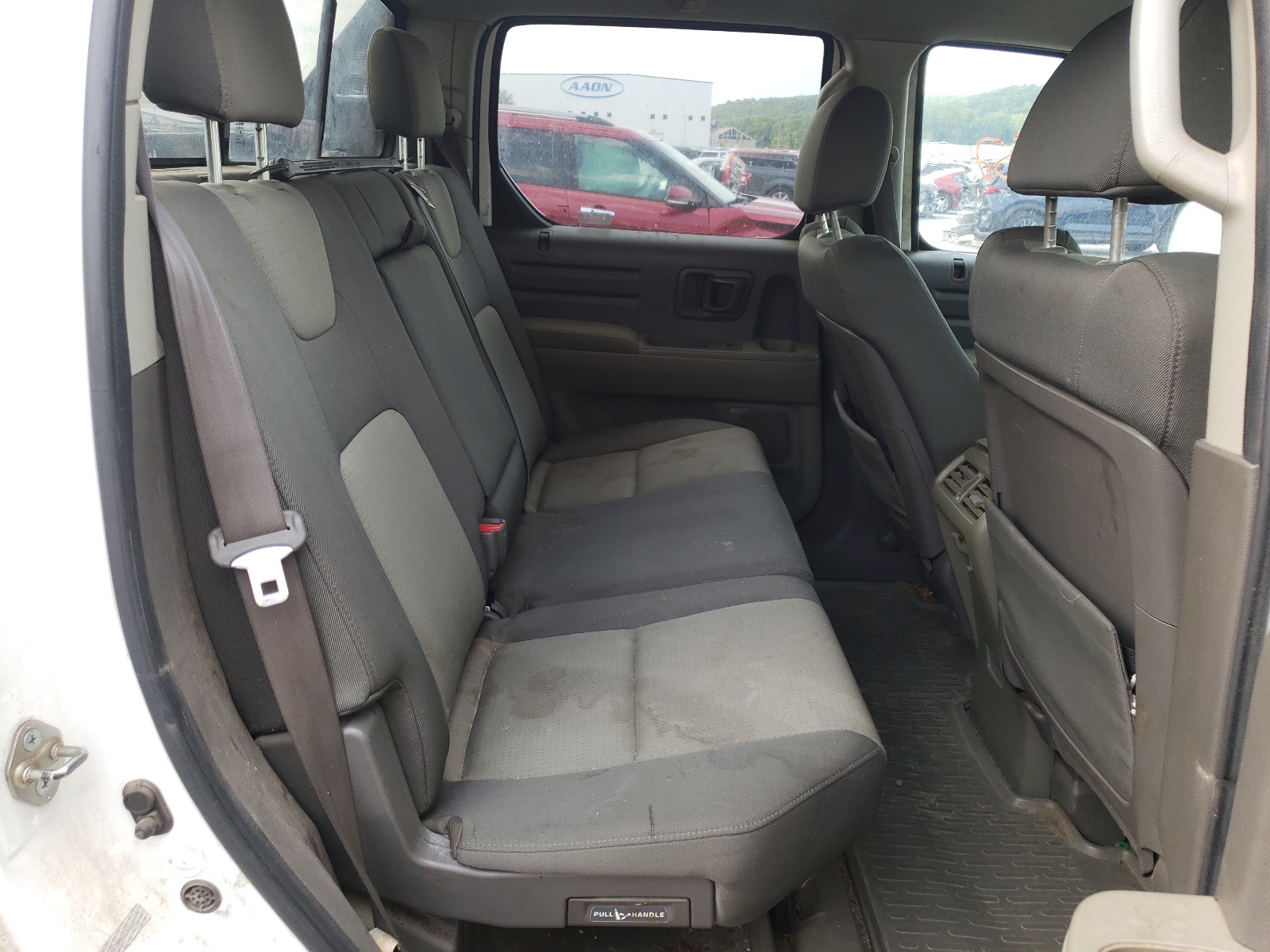 Photo 6 from auction – 2006 HONDA RIDGELINE with VIN 2HJYK16276H552980