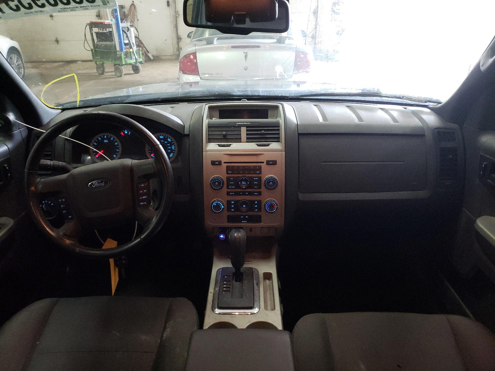 Photo 9 from auction – 2011 FORD ESCAPE XLT with VIN 1FMCU0D78BKA06821