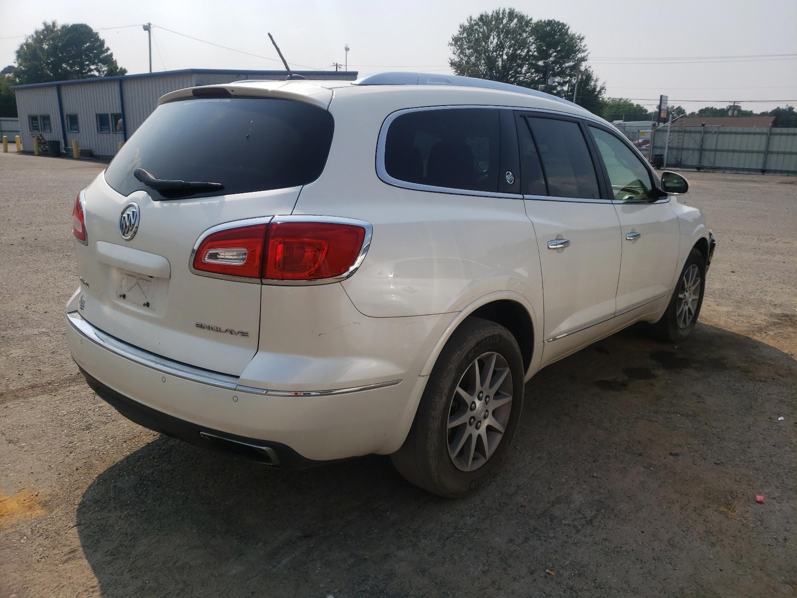 Photo 4 from auction – 2015 BUICK ENCLAVE with VIN 5GAKRBKD1FJ249244